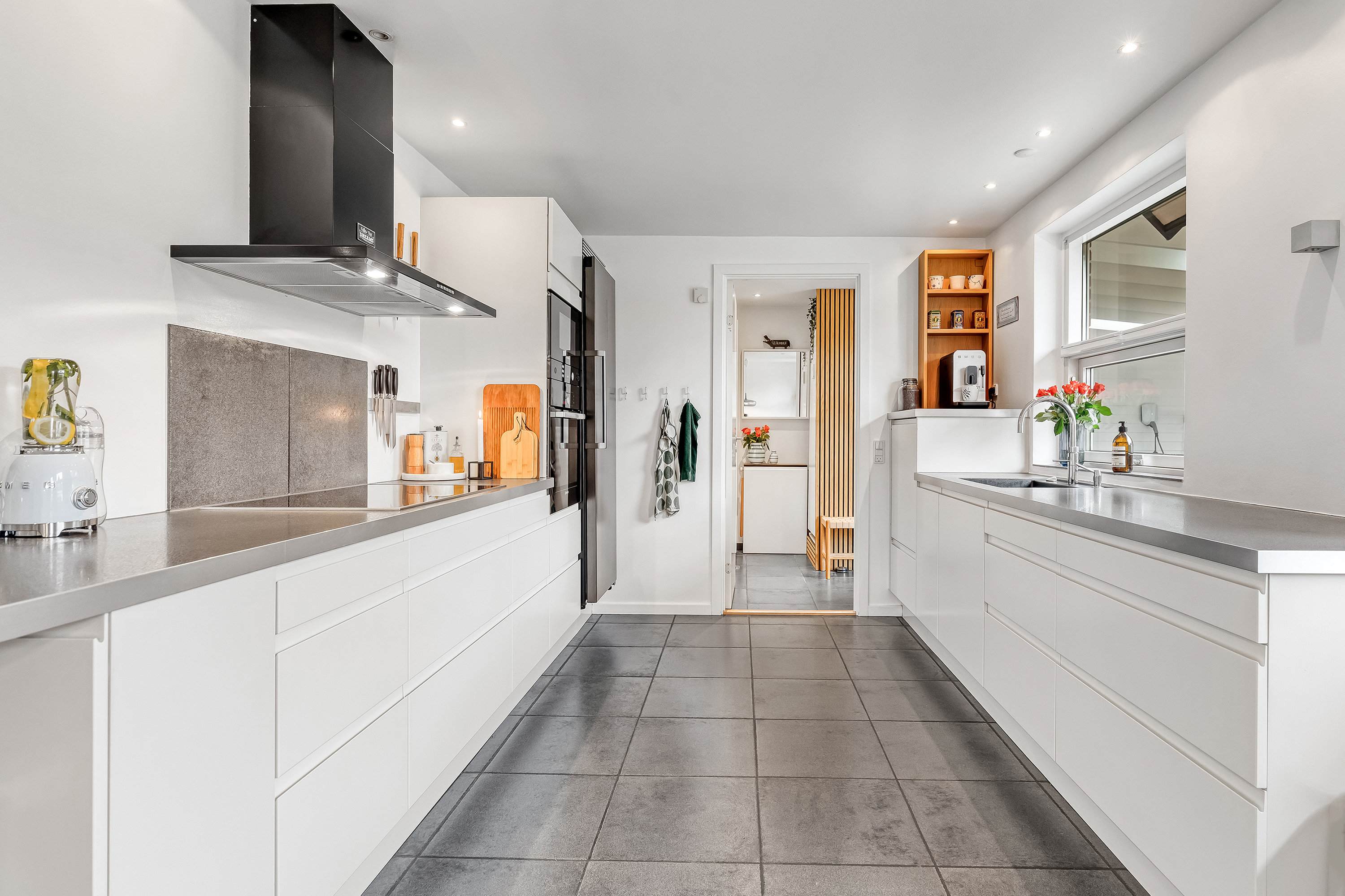 Fremhævet køkken alrum billede i fuldskærmstilstand. Billede af Lindegårds Alle 6, 3550 Slangerup