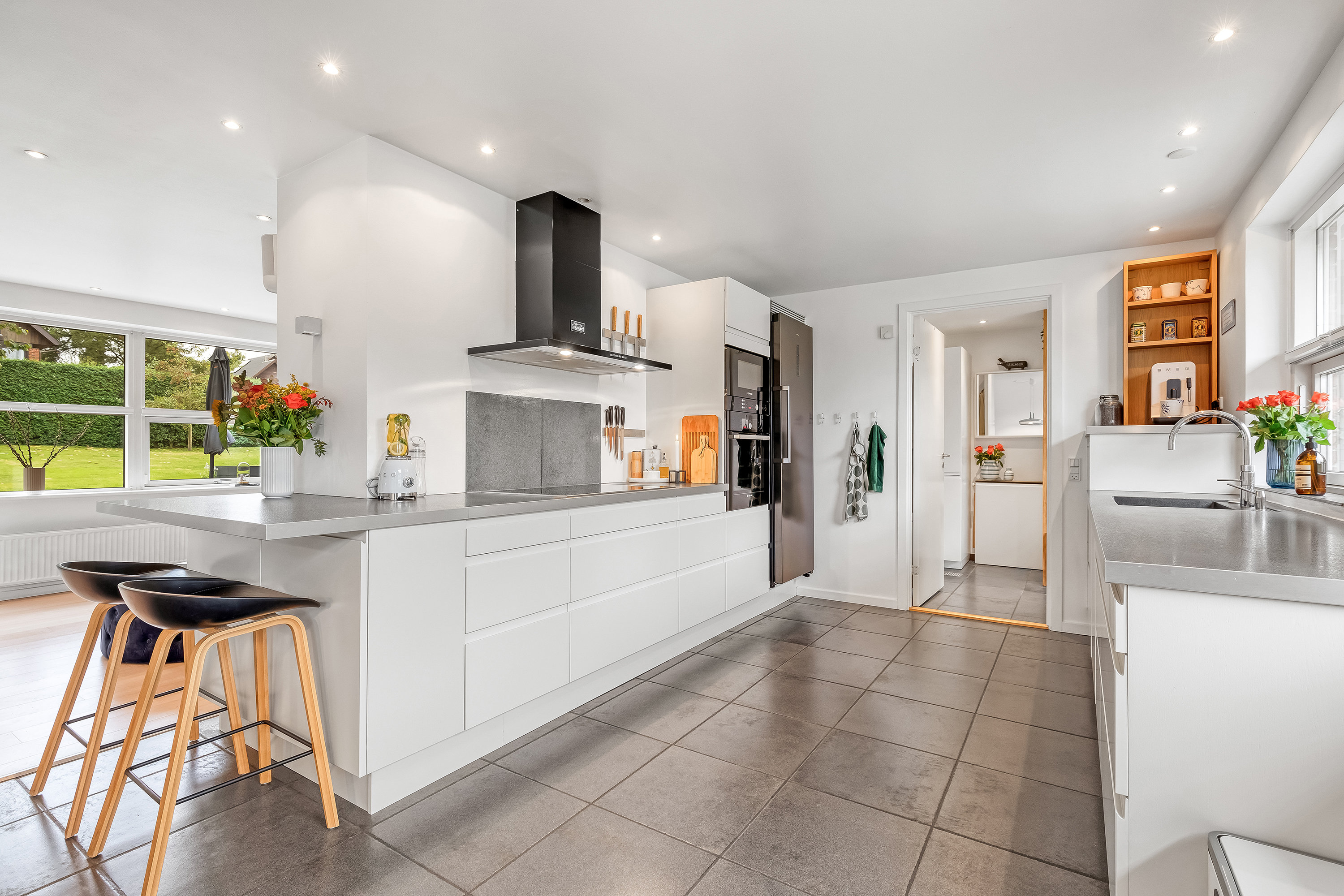 Fremhævet køkken alrum billede i fuldskærmstilstand. Billede af Lindegårds Alle 6, 3550 Slangerup