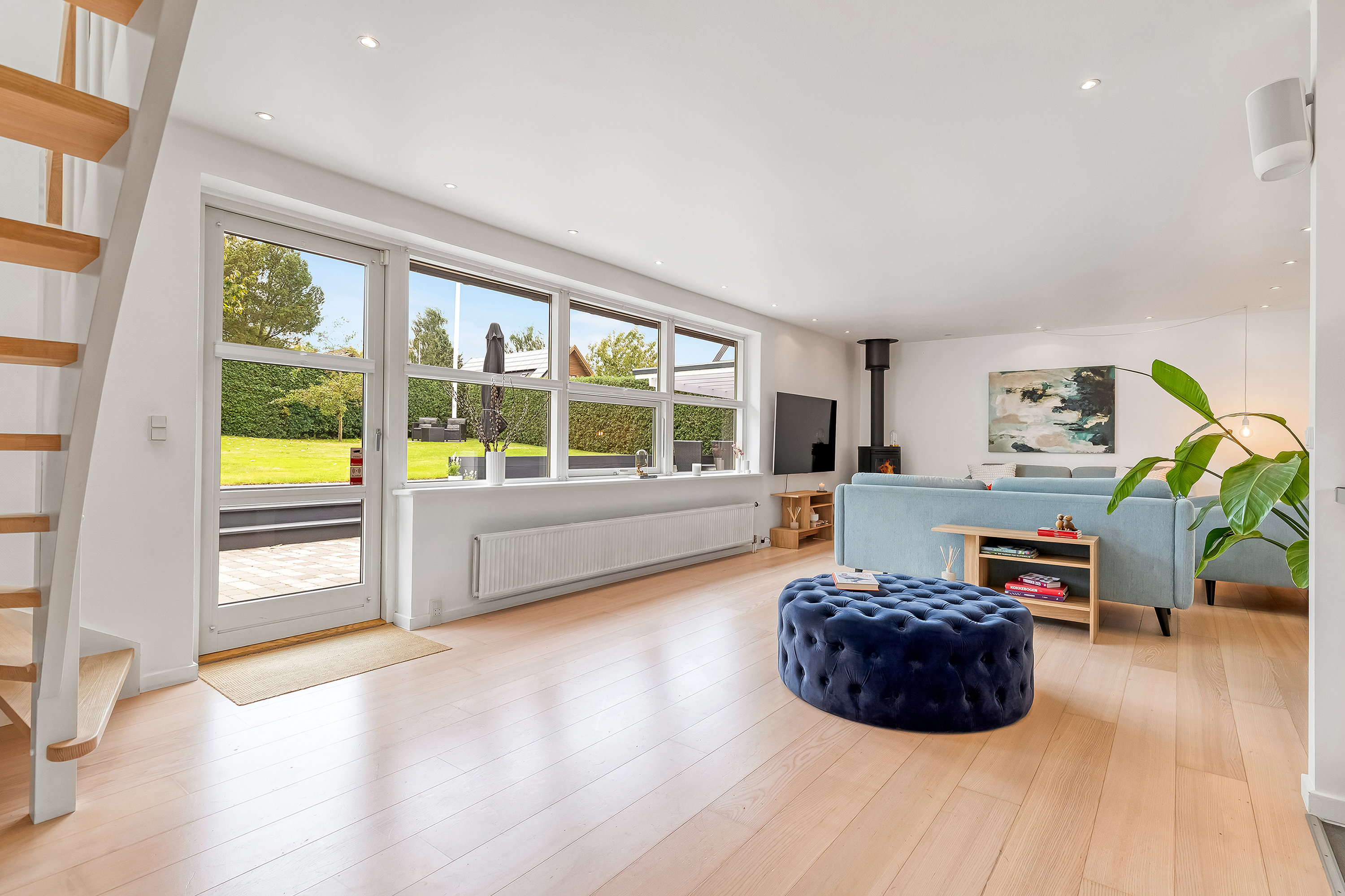 Fremhævet stue billede i fuldskærmstilstand. Billede af Lindegårds Alle 6, 3550 Slangerup