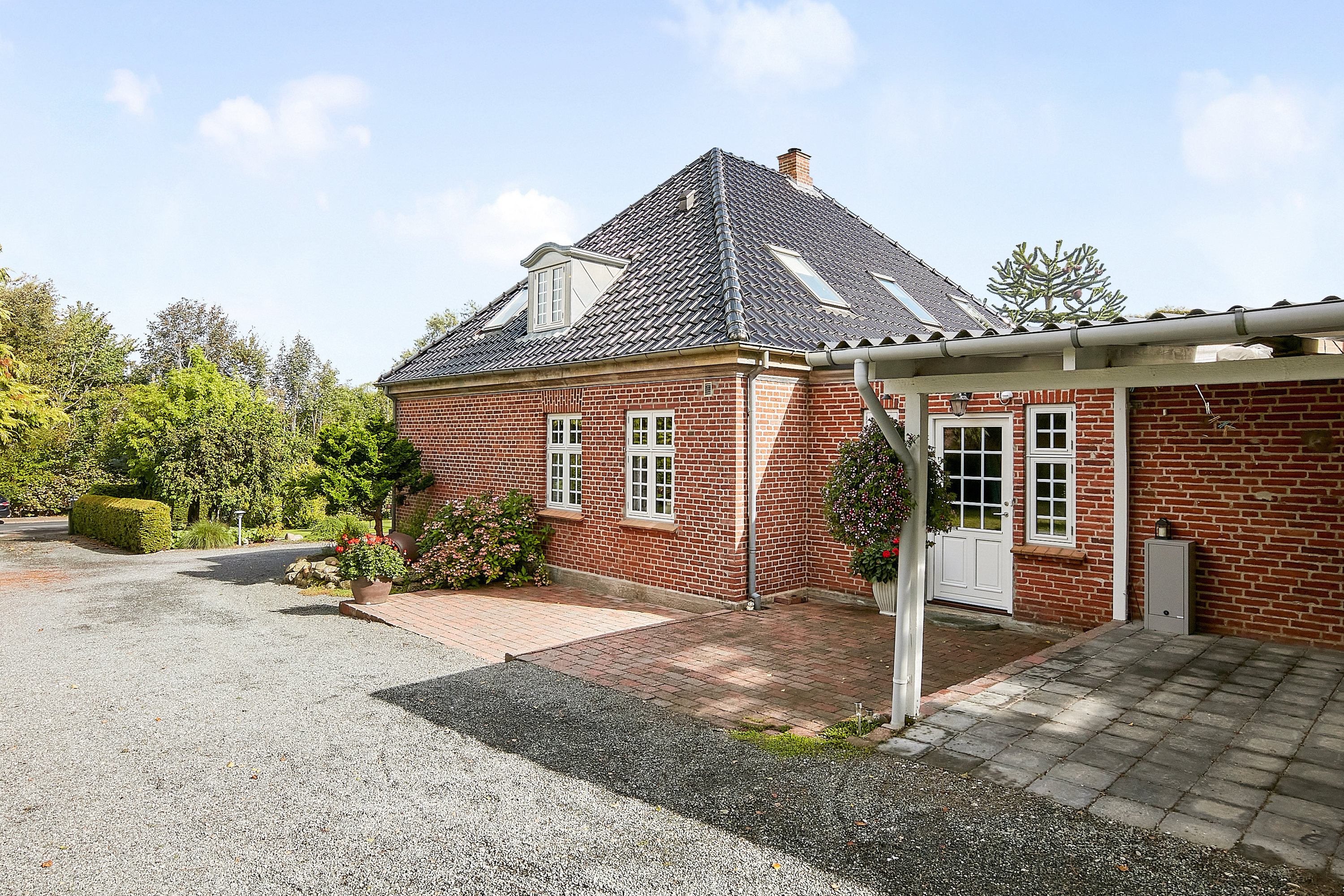 Fremhævet  billede i fuldskærmstilstand. Billede af Ølholm Bygade 49, Ølholm, 7160 Tørring