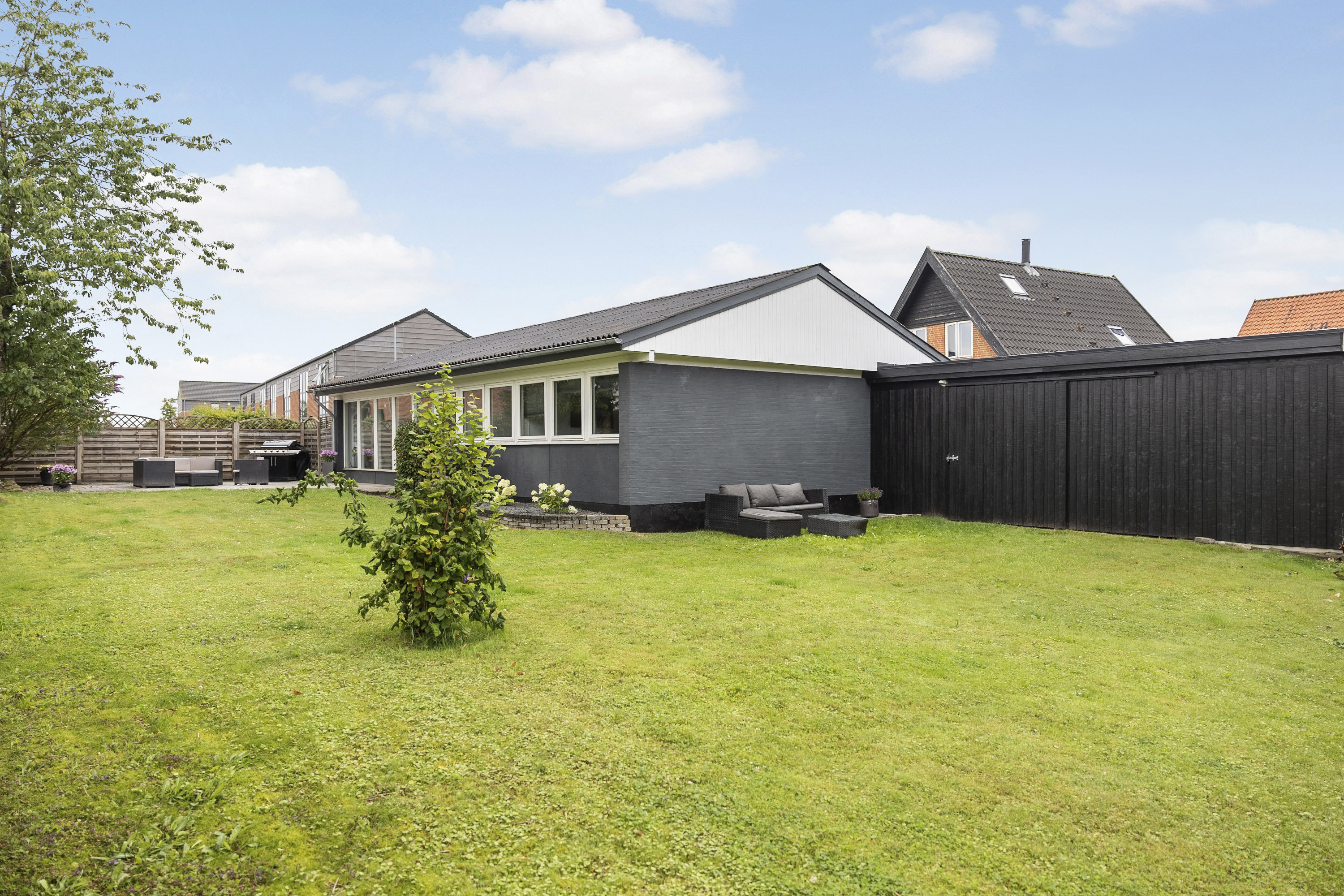 Fremhævet  billede i fuldskærmstilstand. Billede af Skolebakken 60, Nr. Bjert, 6000 Kolding