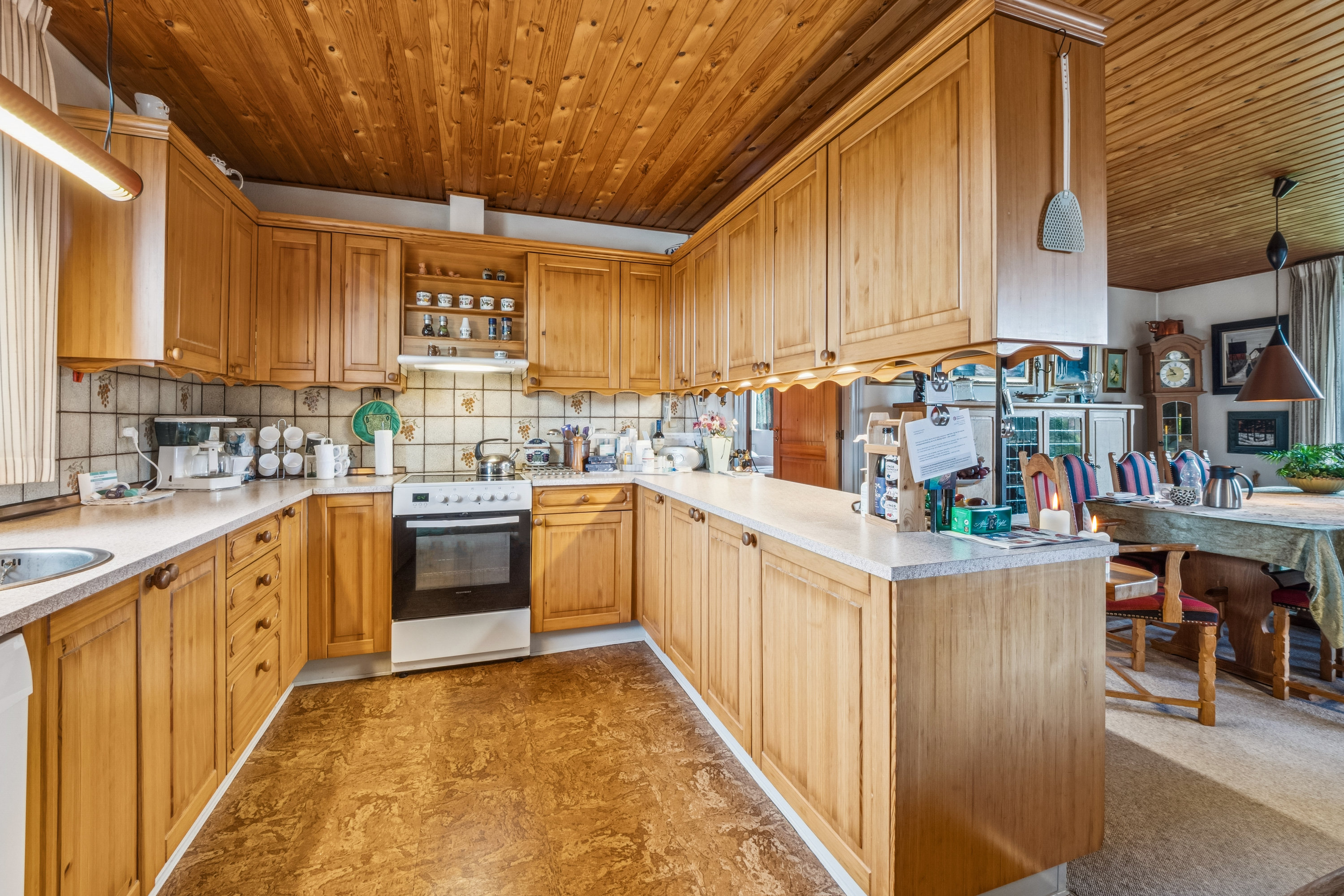 Fremhævet køkken billede i fuldskærmstilstand. Billede af Kühls Alle 7, 7800 Skive