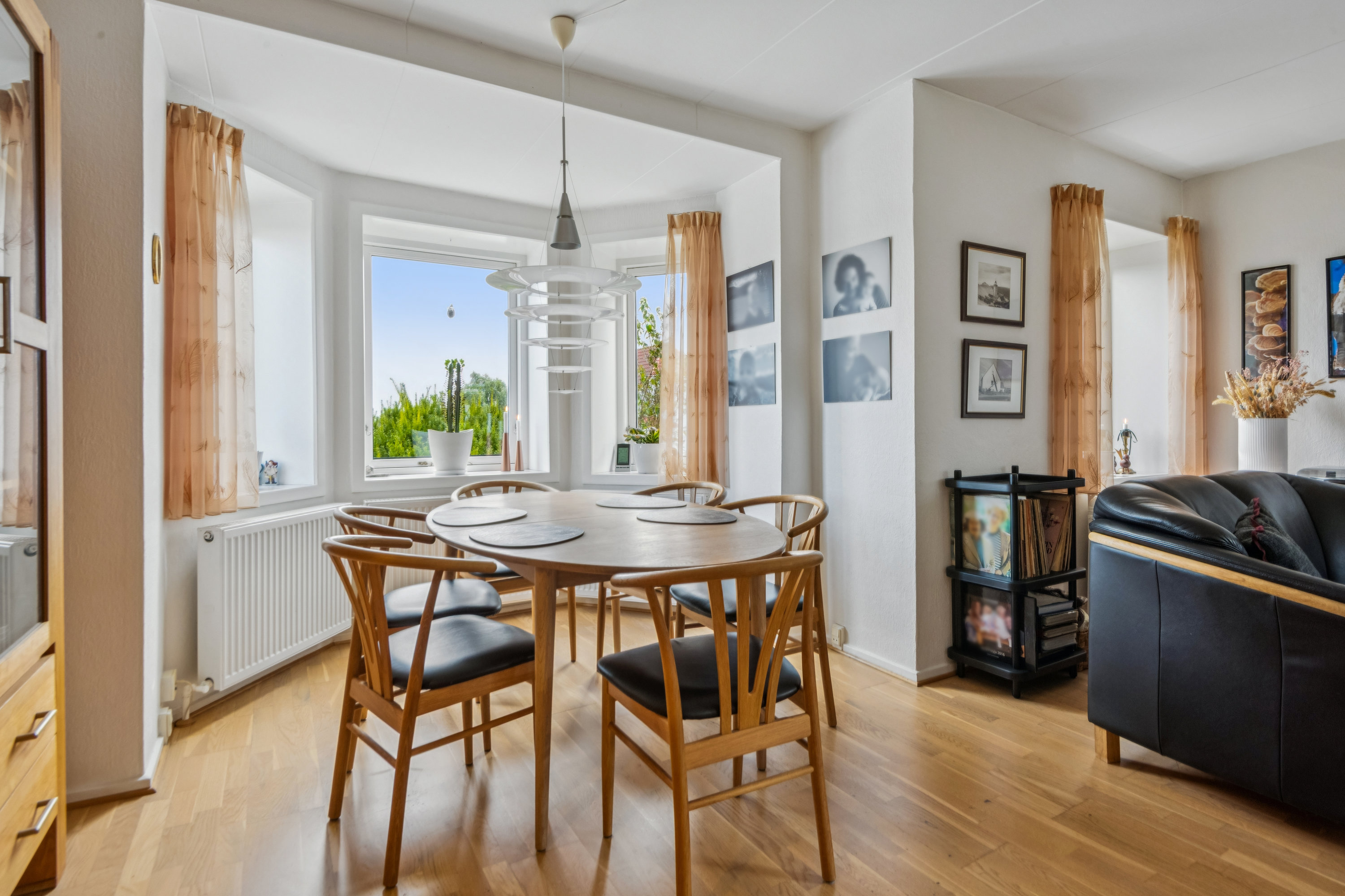 Miniaturebillede 1: spisestue. Billede af Hadsundvej 178, Vejgaard, 9000 Aalborg