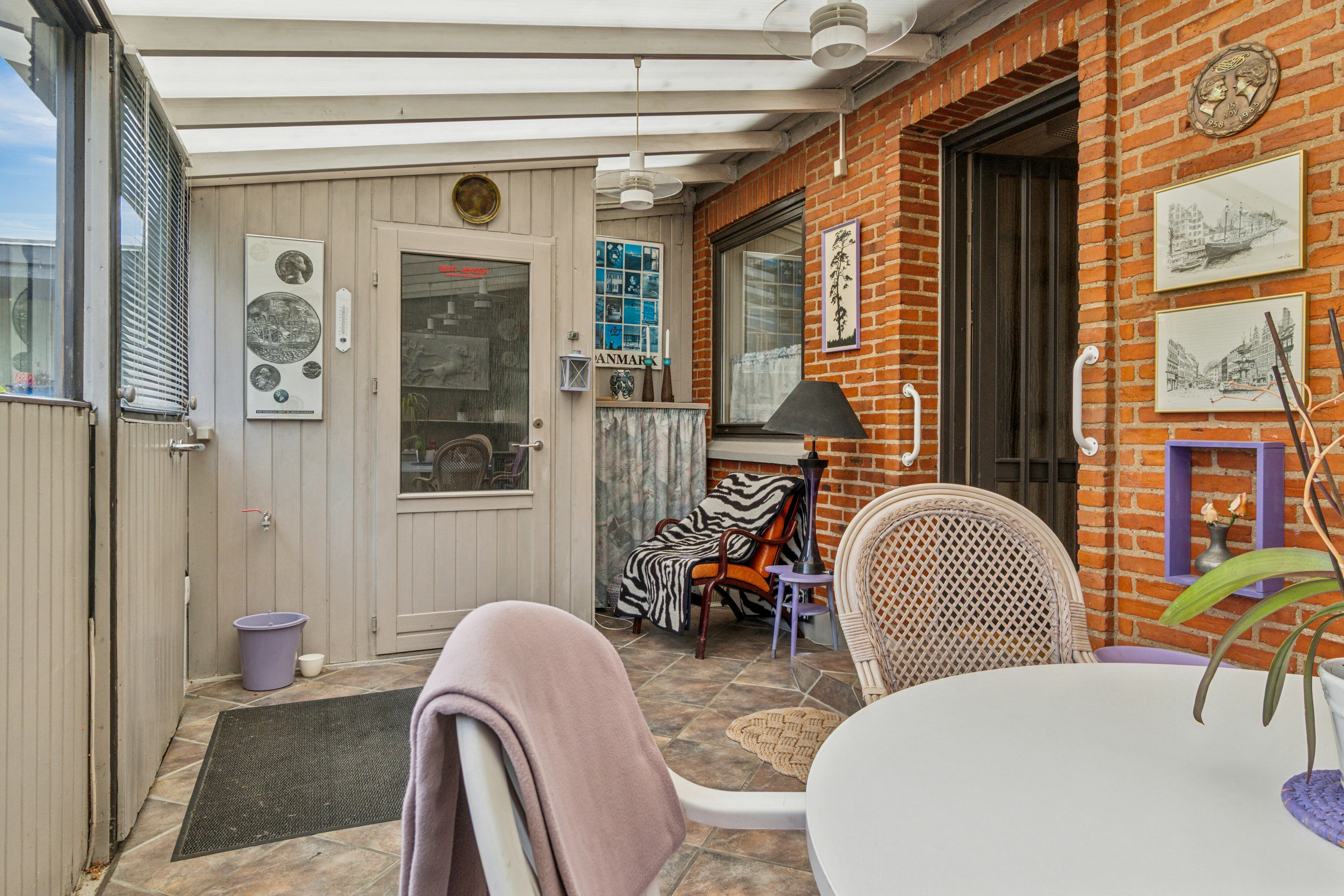 Fremhævet overdækket terrasse billede i fuldskærmstilstand. Billede af Engstrupgårdsvej 7, 2650 Hvidovre