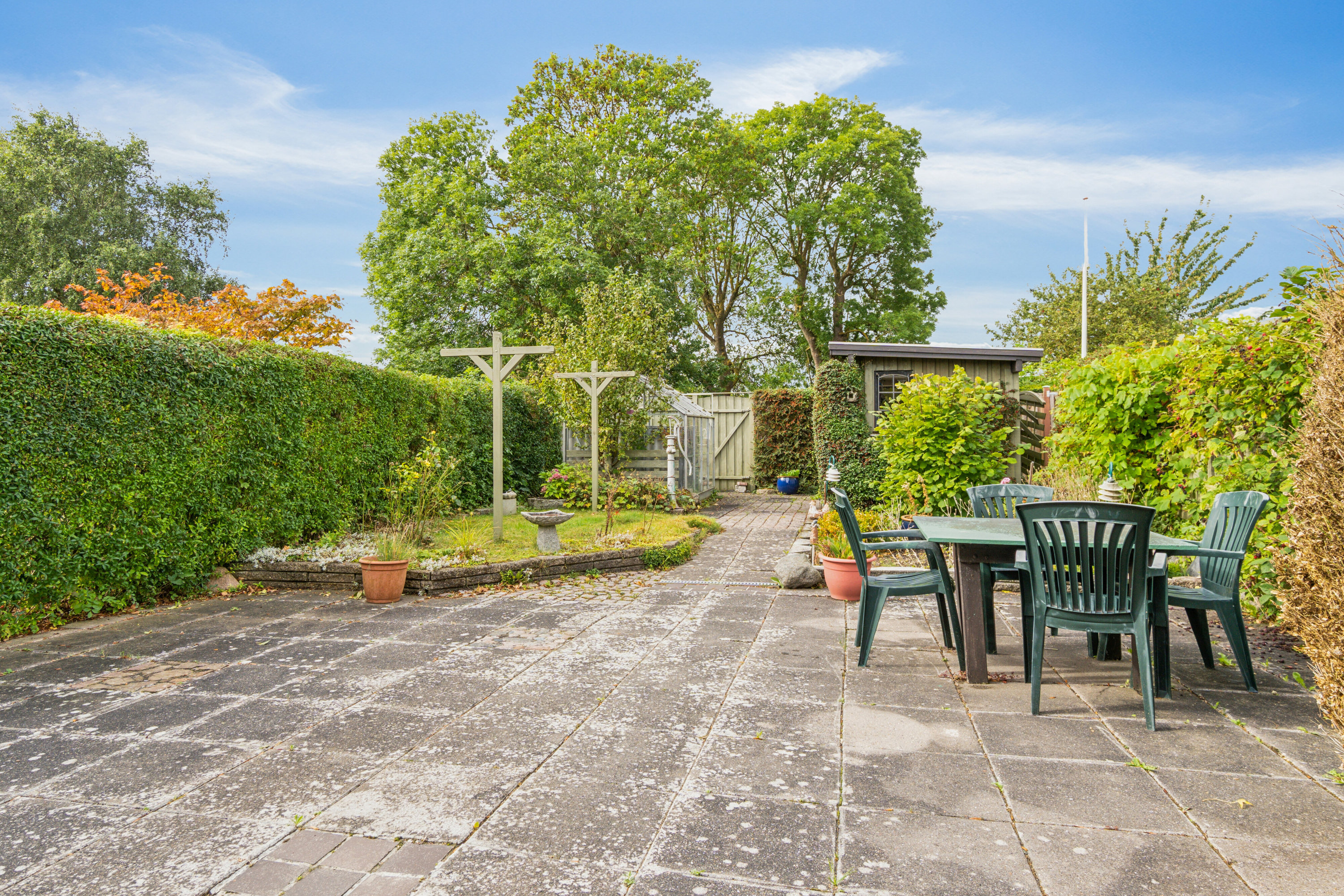 Fremhævet terrasse billede i fuldskærmstilstand. Billede af Engstrupgårdsvej 7, 2650 Hvidovre