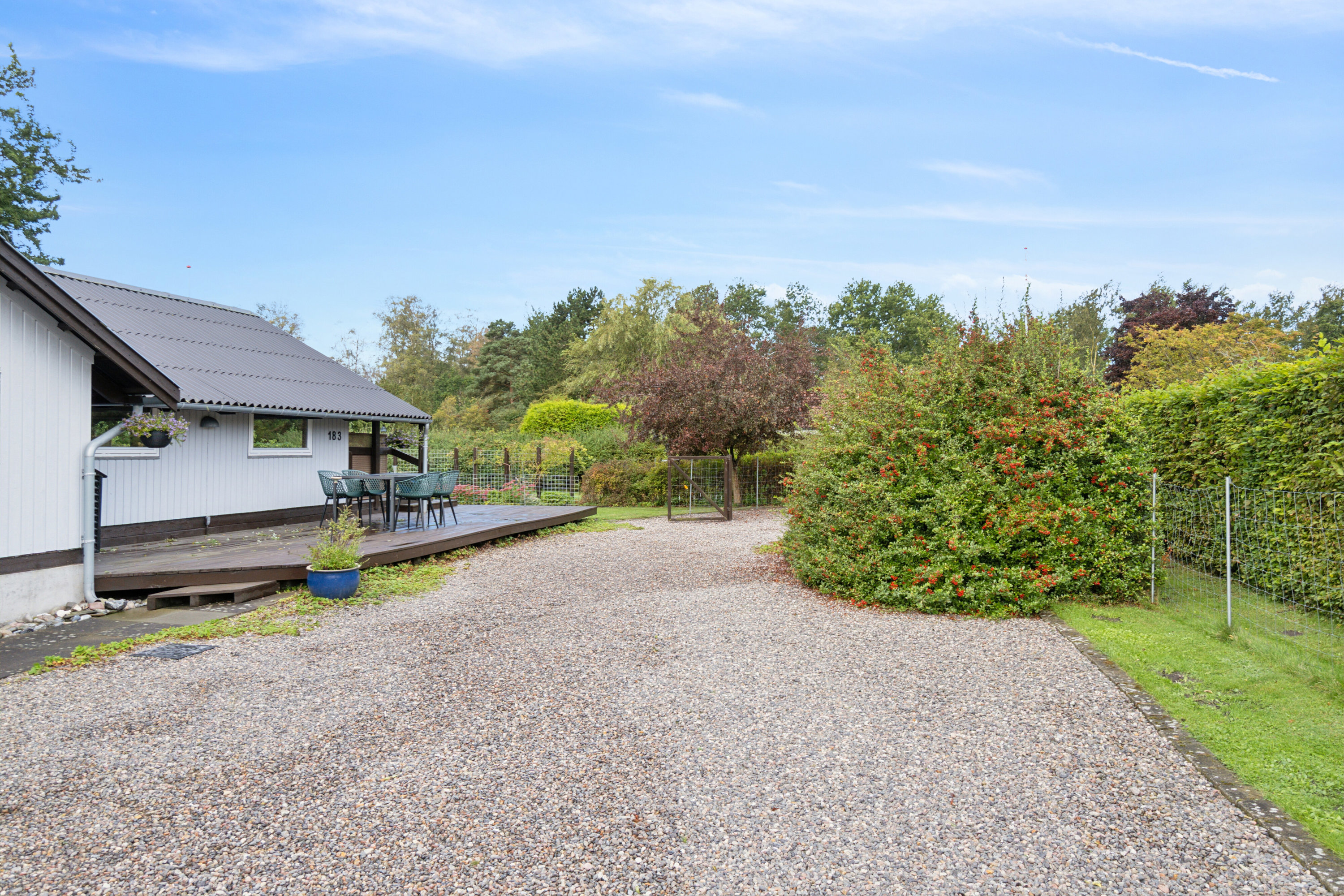 Fremhævet set fra vejen billede i fuldskærmstilstand. Billede af Østre Strand 183, Kobæk, 4230 Skælskør