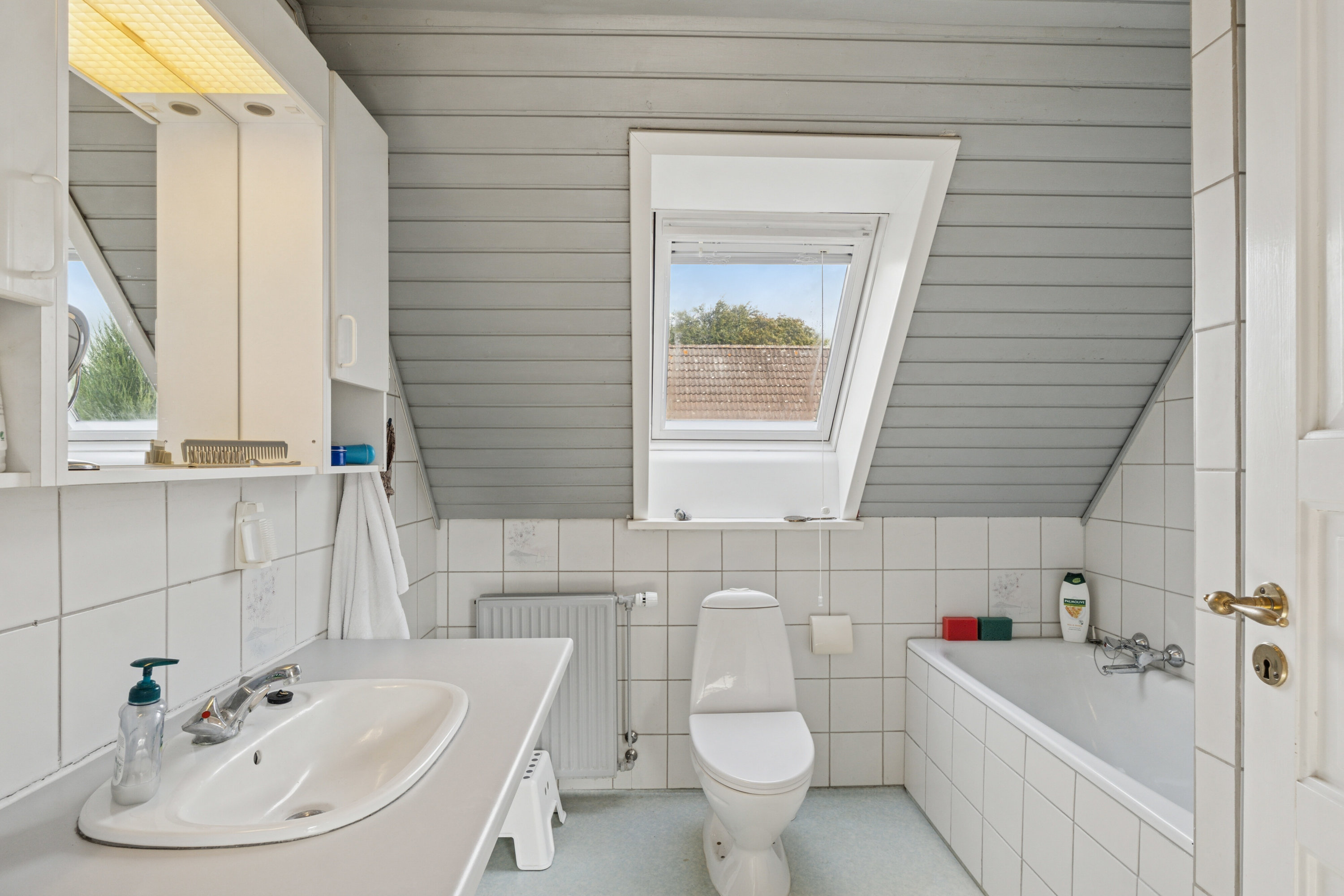 Fremhævet badeværelse billede i fuldskærmstilstand. Billede af Horsholmstræde 8, 2620 Albertslund