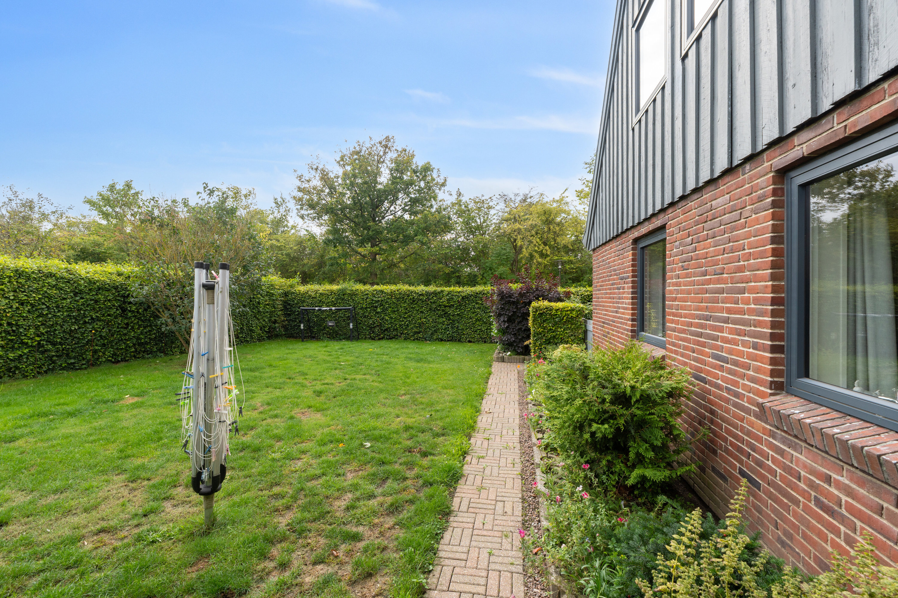 Fremhævet set fra haven billede i fuldskærmstilstand. Billede af Horsholmstræde 8, 2620 Albertslund