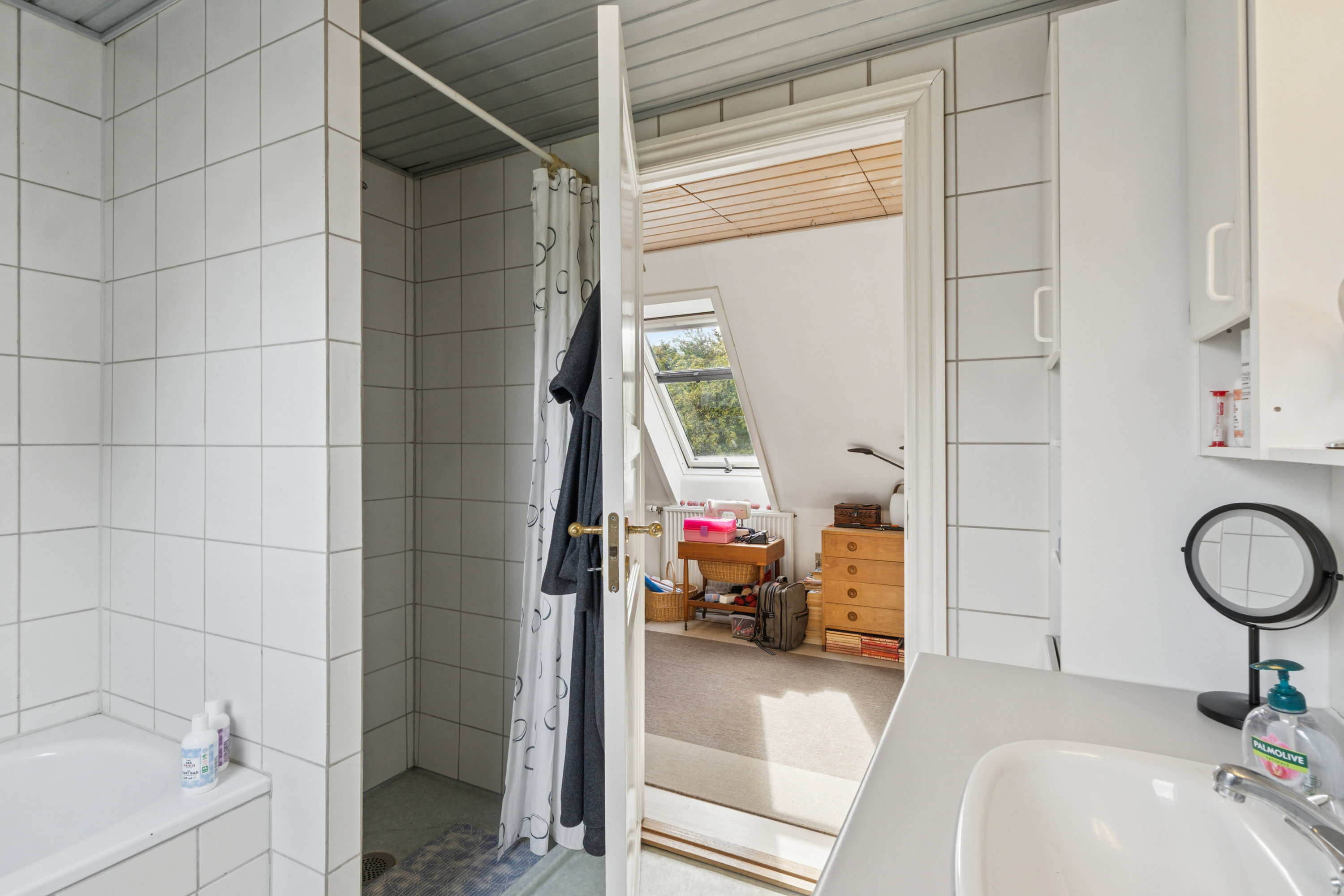 Fremhævet badeværelse billede i fuldskærmstilstand. Billede af Horsholmstræde 8, 2620 Albertslund