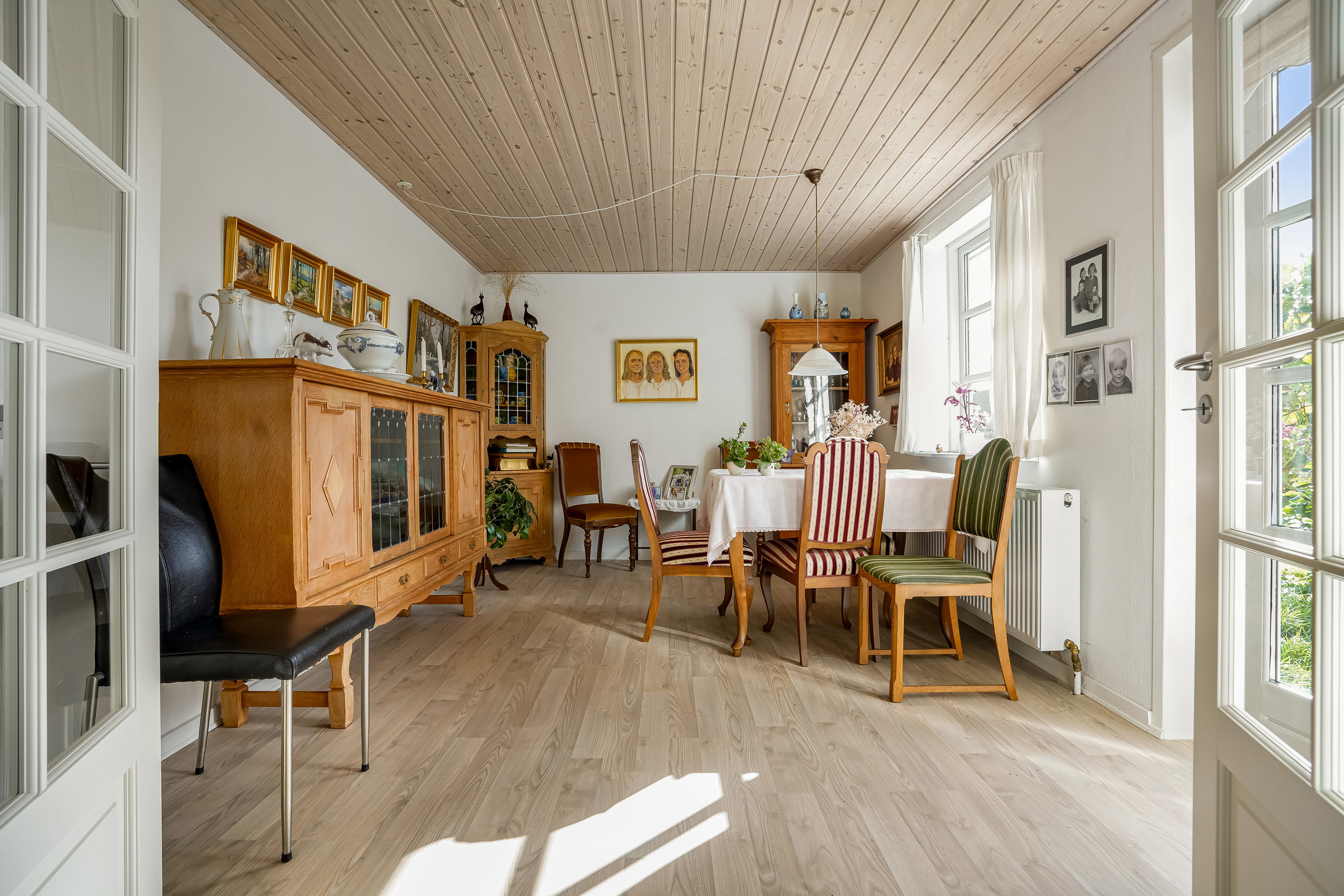 Fremhævet stue billede i fuldskærmstilstand. Billede af Agervej 7, Sandvad, 7300 Jelling