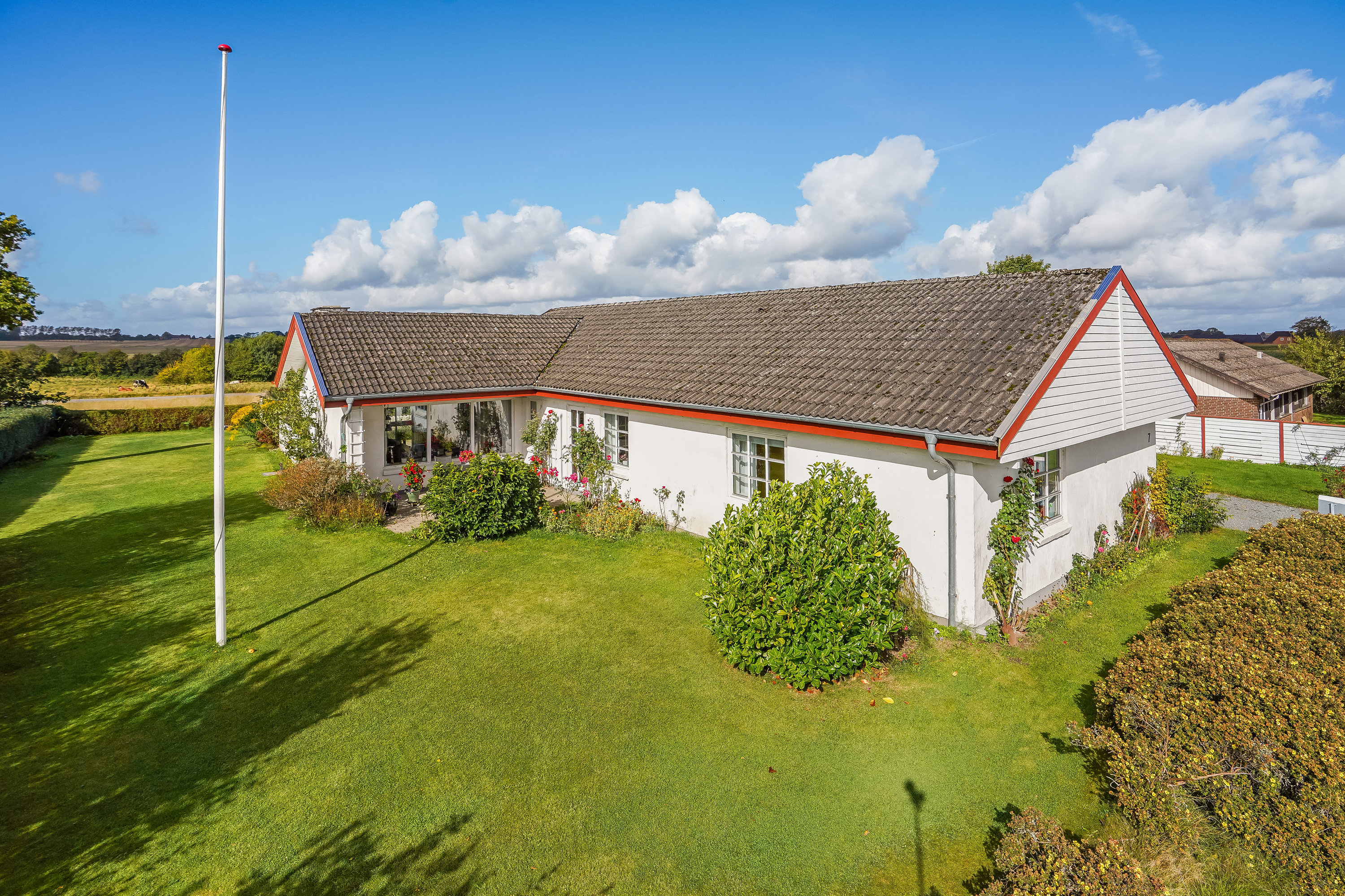 Miniaturebillede 1: ejendommen. Billede af Agervej 7, Sandvad, 7300 Jelling