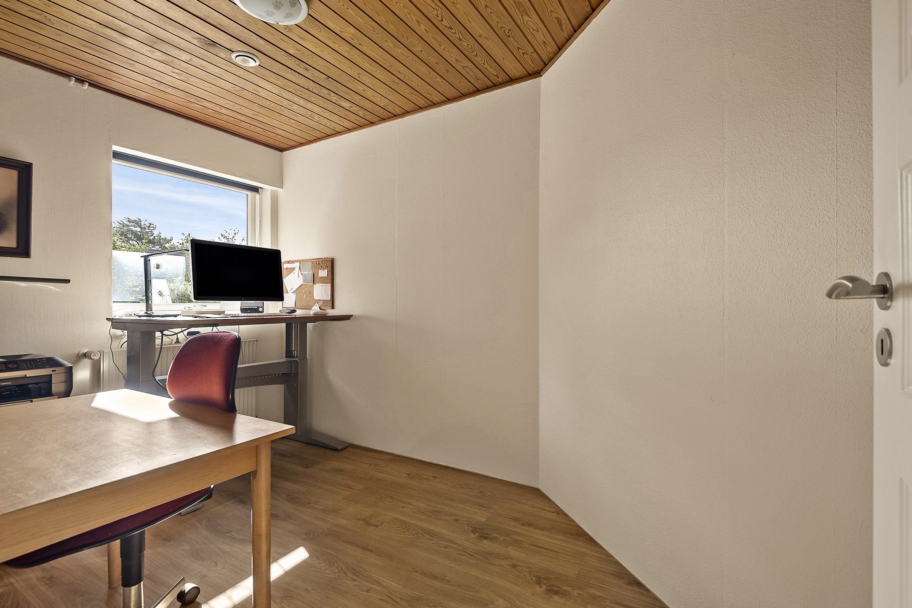 Fremhævet kontor billede i fuldskærmstilstand. Billede af Porsevej 18, Horne, 6800 Varde