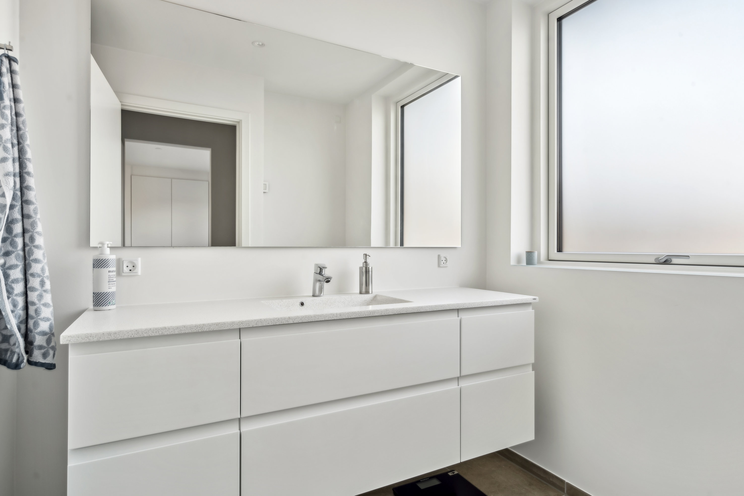 Fremhævet badeværelse billede i fuldskærmstilstand. Billede af Frejasvej 42, 9800 Hjørring