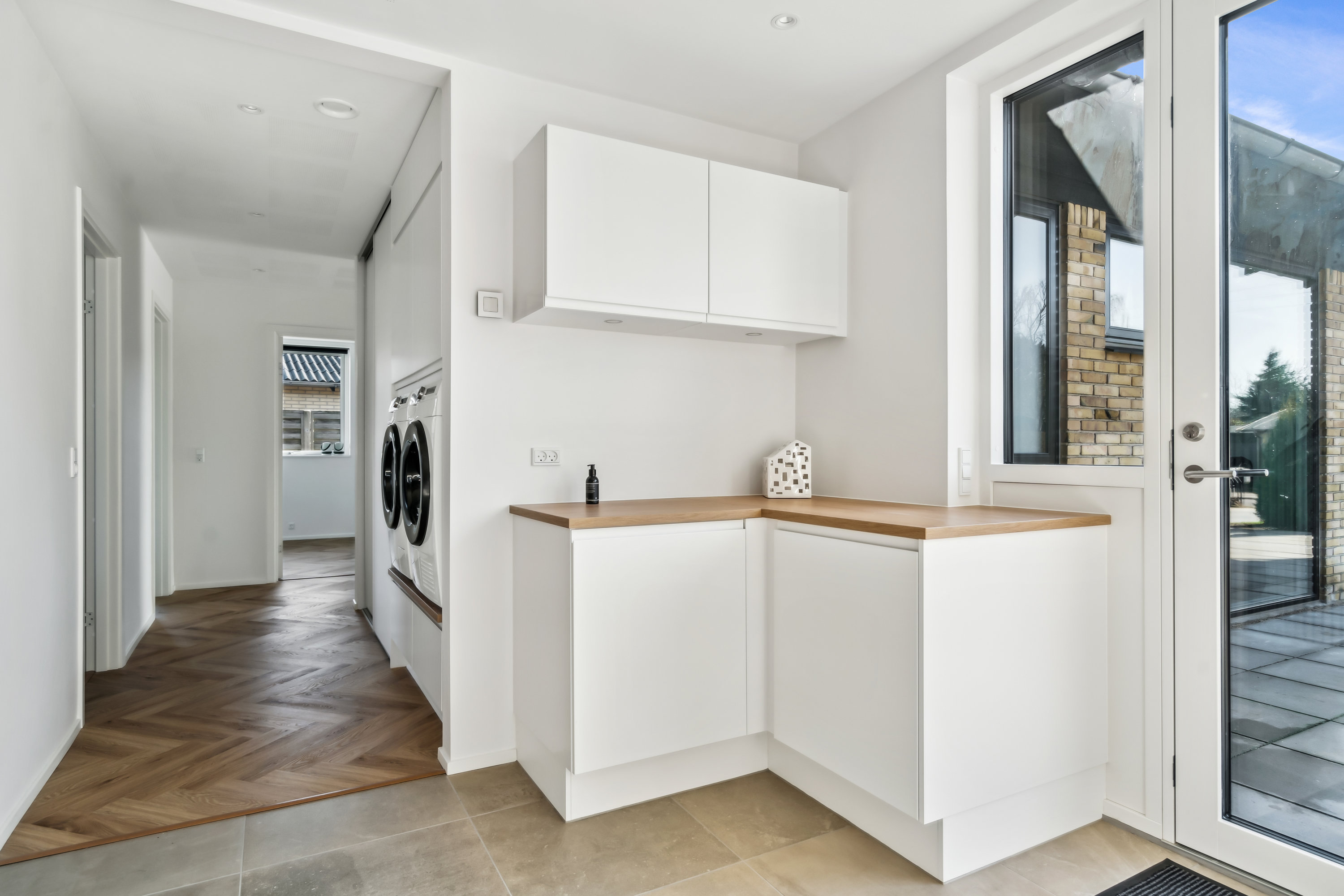 Fremhævet gang billede i fuldskærmstilstand. Billede af Frejasvej 42, 9800 Hjørring