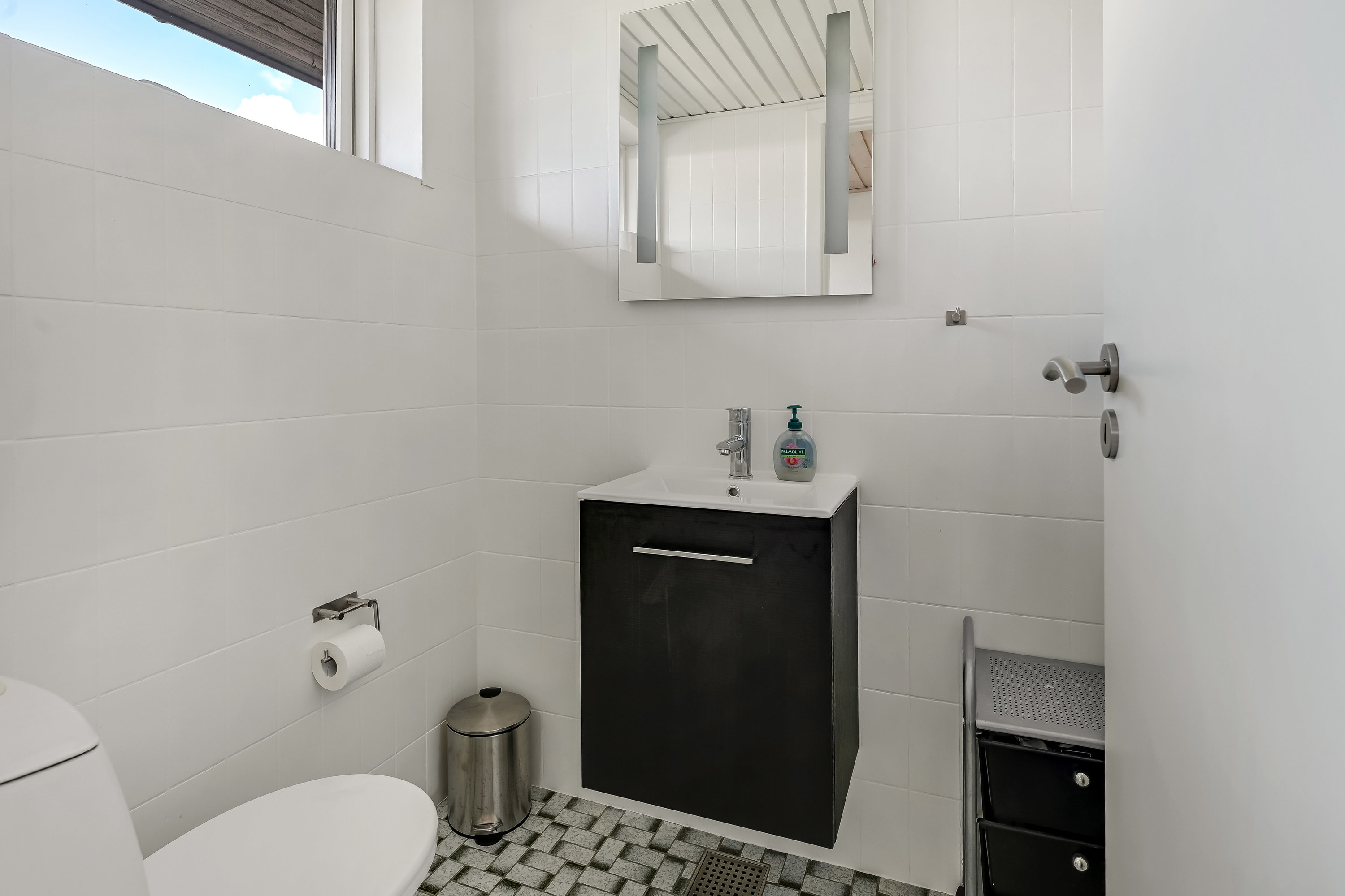 Fremhævet toilet billede i fuldskærmstilstand. Billede af Dalsøvej 67, 7200 Grindsted