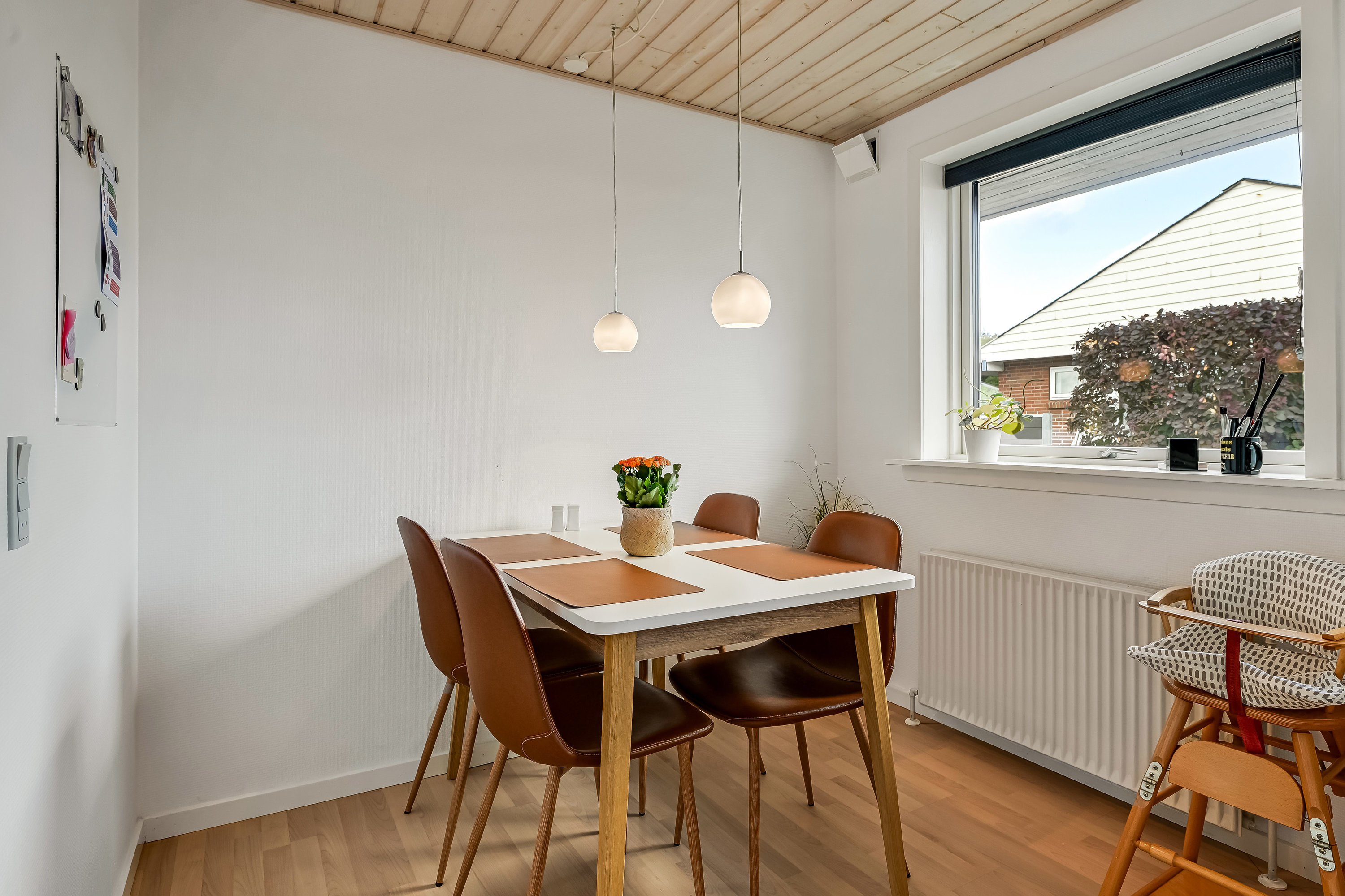 Fremhævet stue billede i fuldskærmstilstand. Billede af Dalsøvej 67, 7200 Grindsted