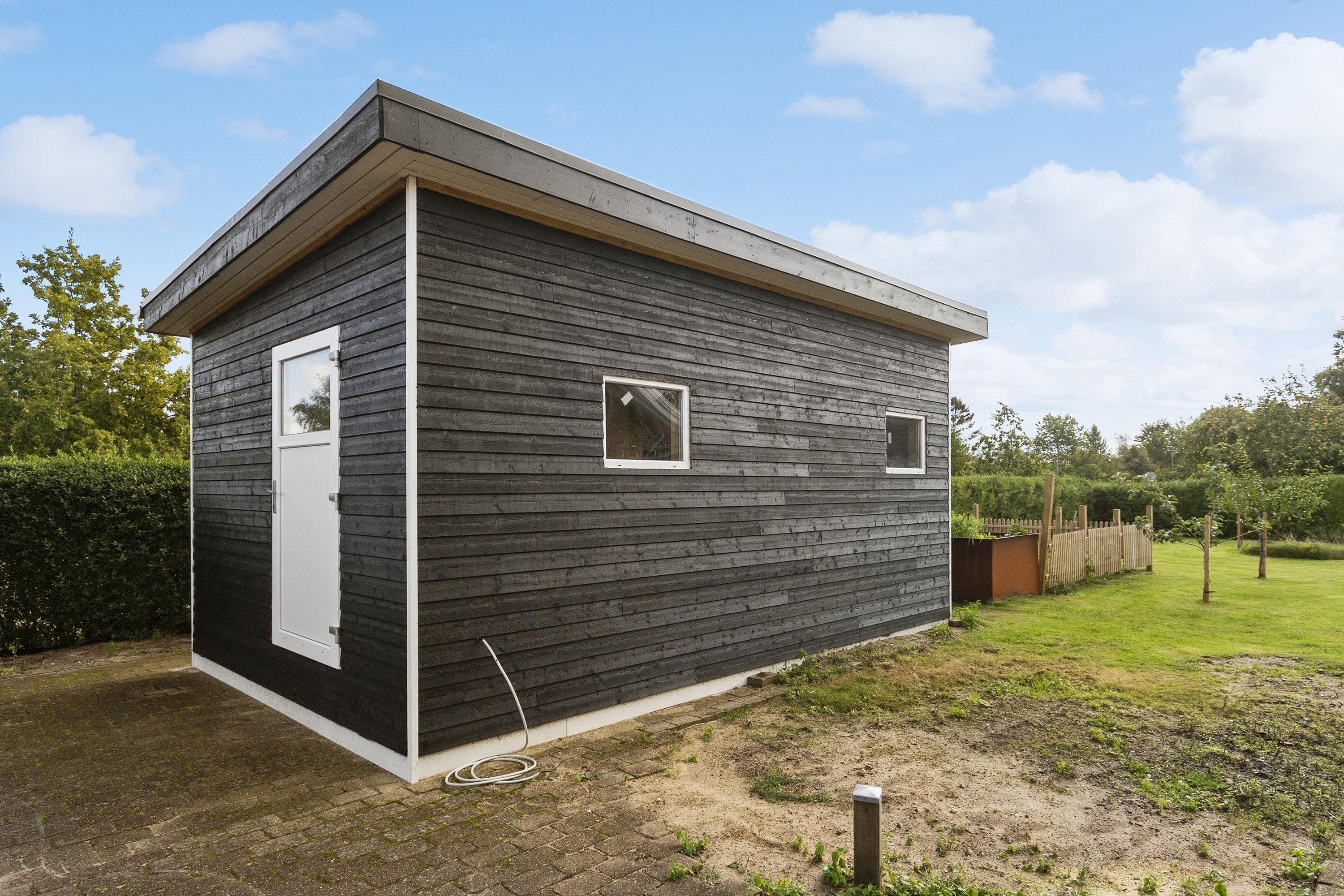 Fremhævet ejendommen billede i fuldskærmstilstand. Billede af Kastanievej 15, 6600 Vejen