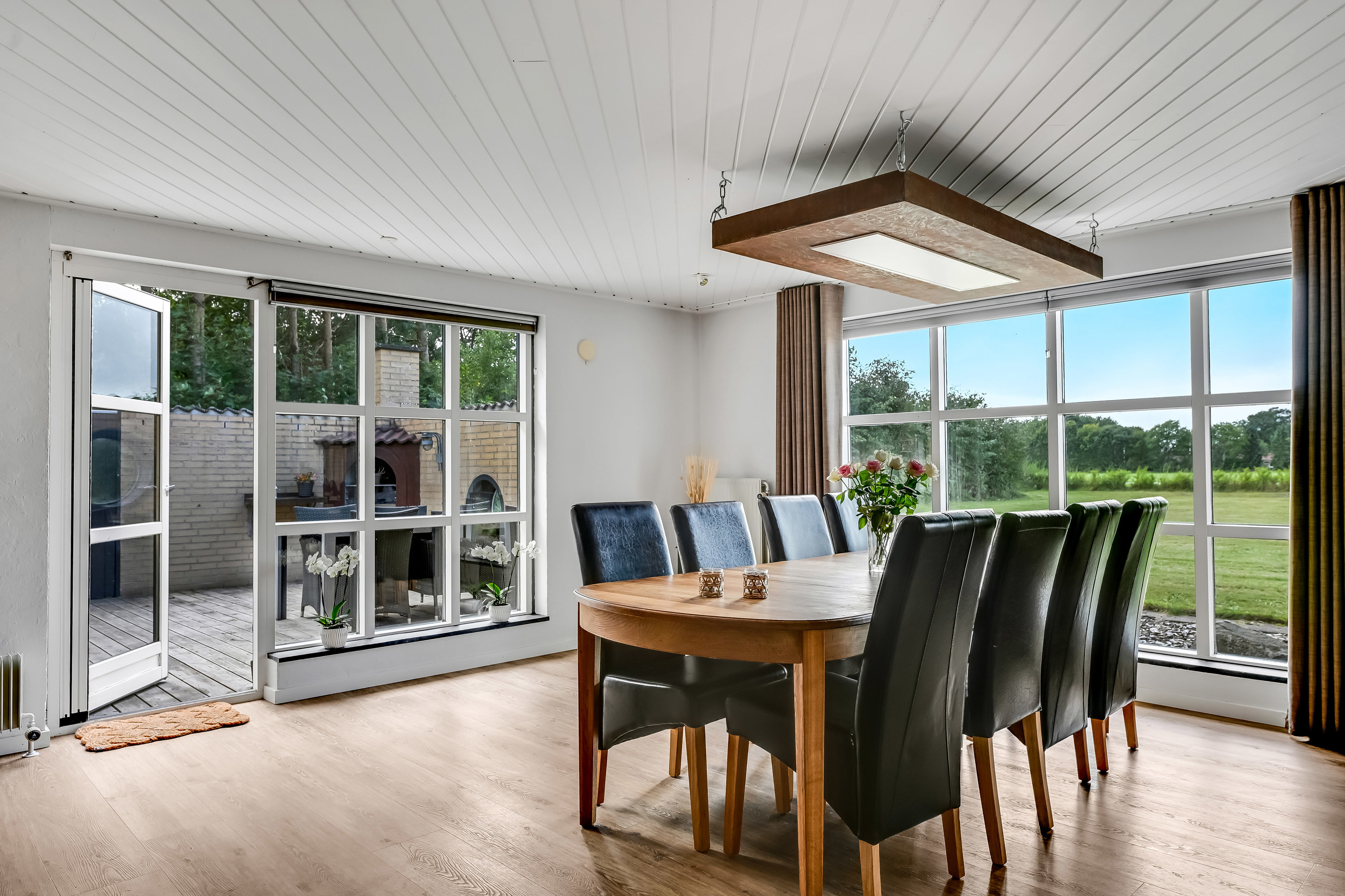 Fremhævet stue billede i fuldskærmstilstand. Billede af Huginsvej 3, 7200 Grindsted