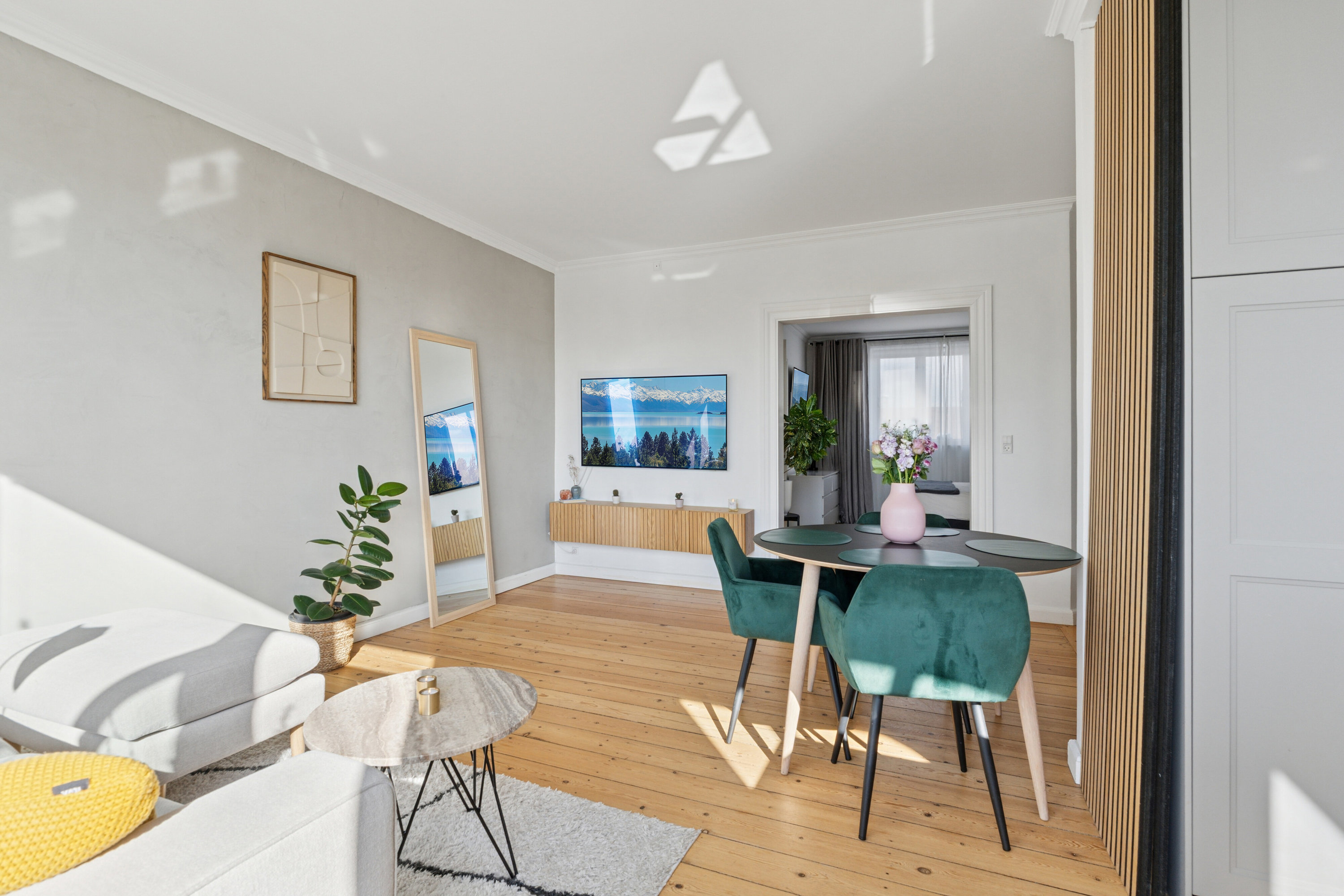 Fremhævet stue billede i fuldskærmstilstand. Billede af Roskildevej 285, 2. th., 2610 Rødovre