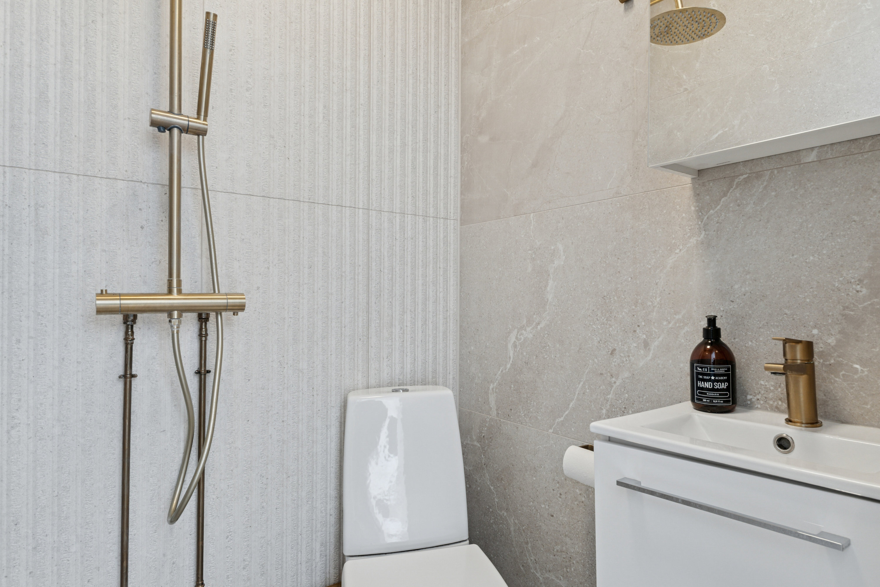 Fremhævet badeværelse billede i fuldskærmstilstand. Billede af Roskildevej 285, 2. th., 2610 Rødovre