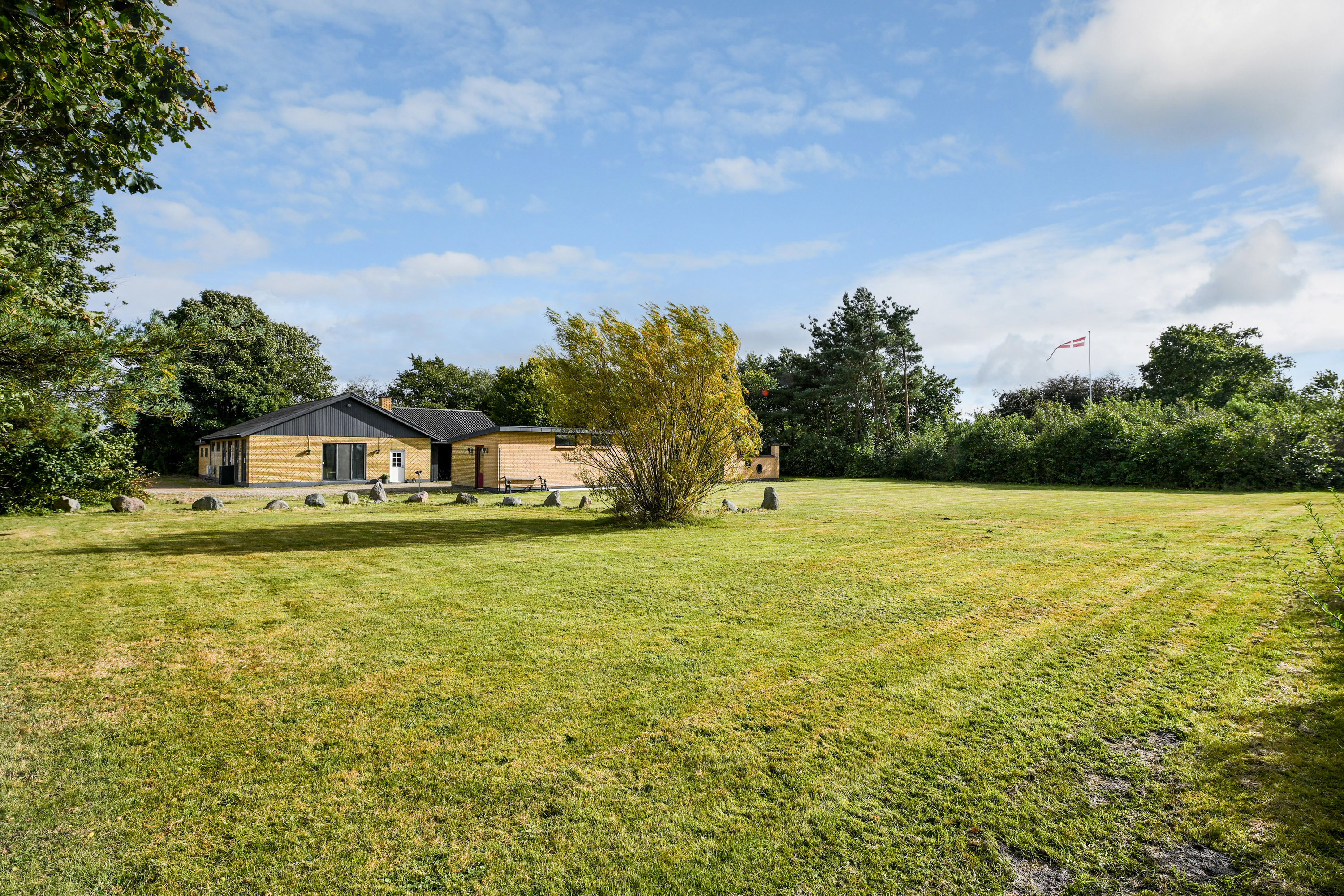 Fremhævet have billede i fuldskærmstilstand. Billede af Huginsvej 3, 7200 Grindsted