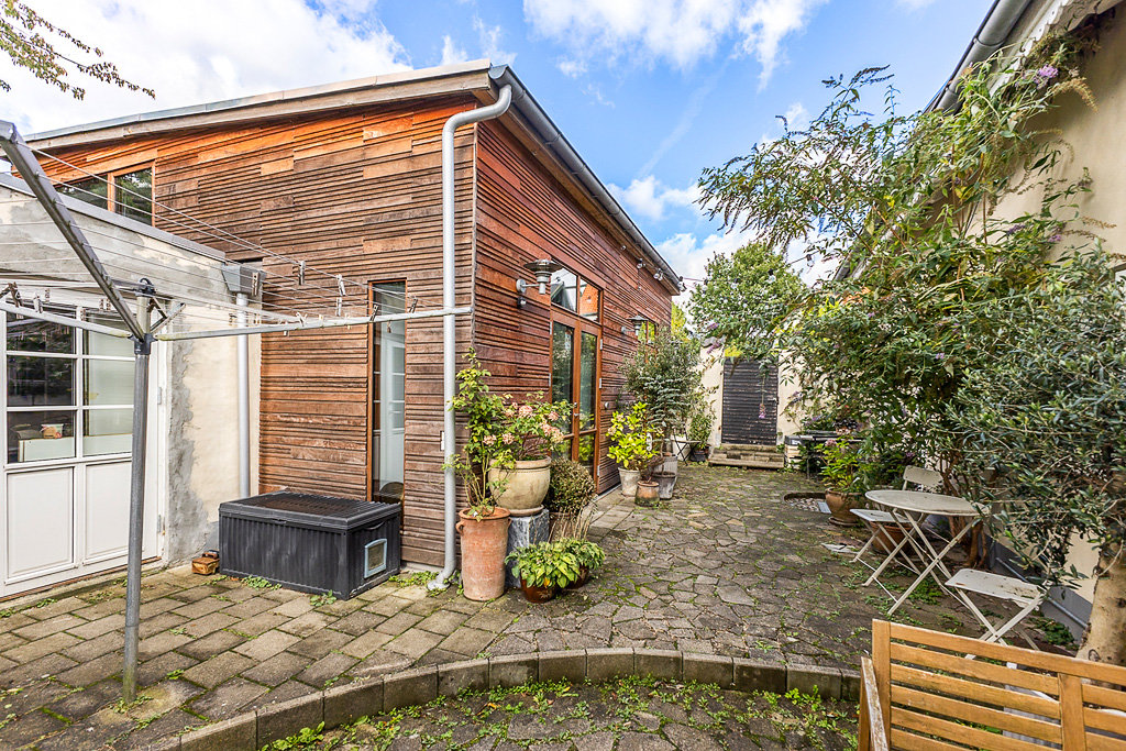 Fremhævet  billede i fuldskærmstilstand. Billede af Skovvej 7, st.., 2930 Klampenborg