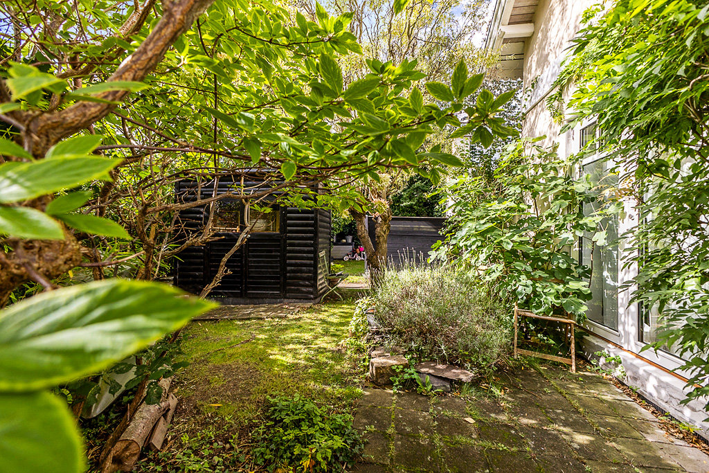 Fremhævet  billede i fuldskærmstilstand. Billede af Skovvej 7, st.., 2930 Klampenborg