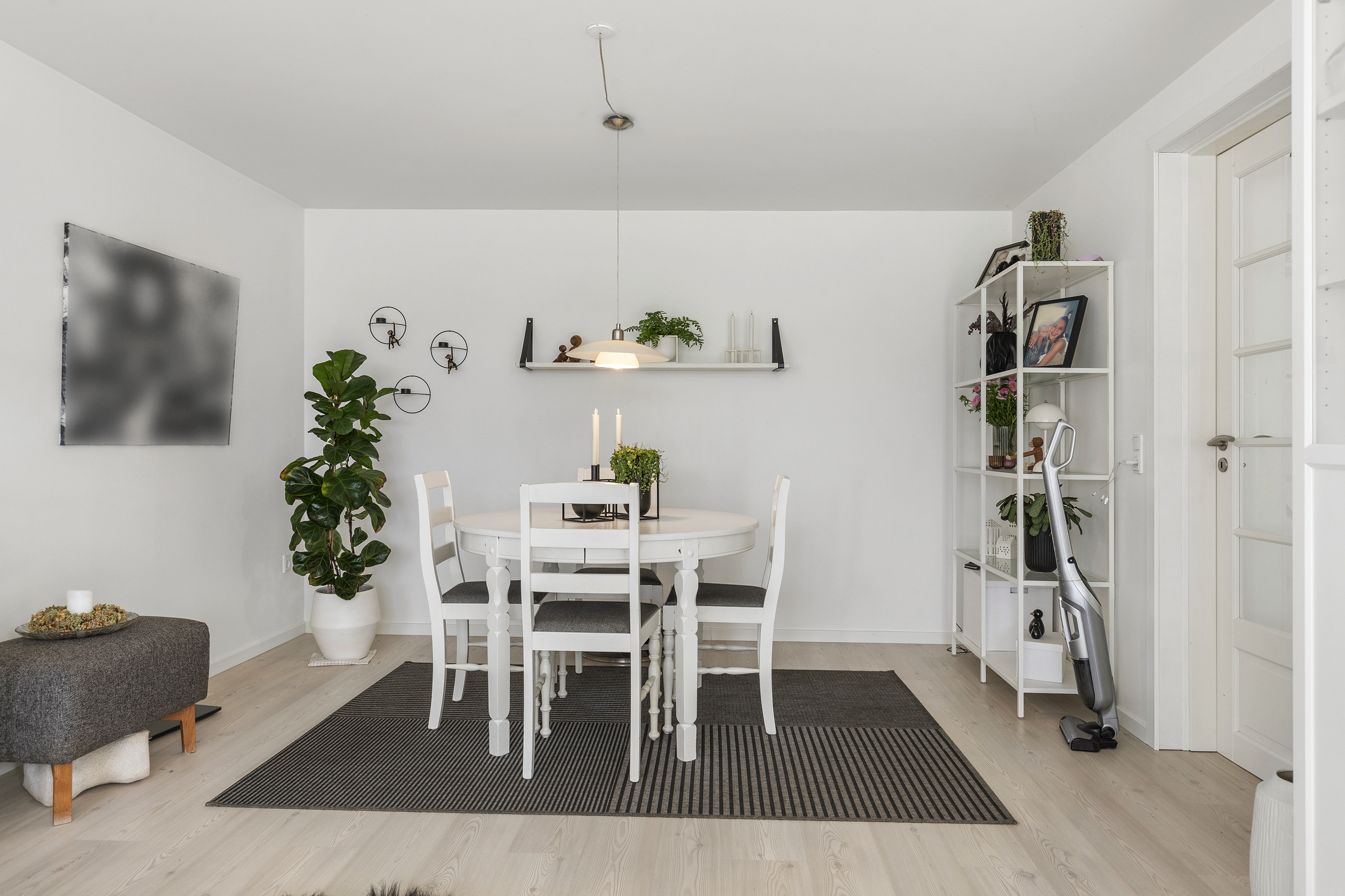 Fremhævet stue billede i fuldskærmstilstand. Billede af Skolegade 21, 9640 Farsø