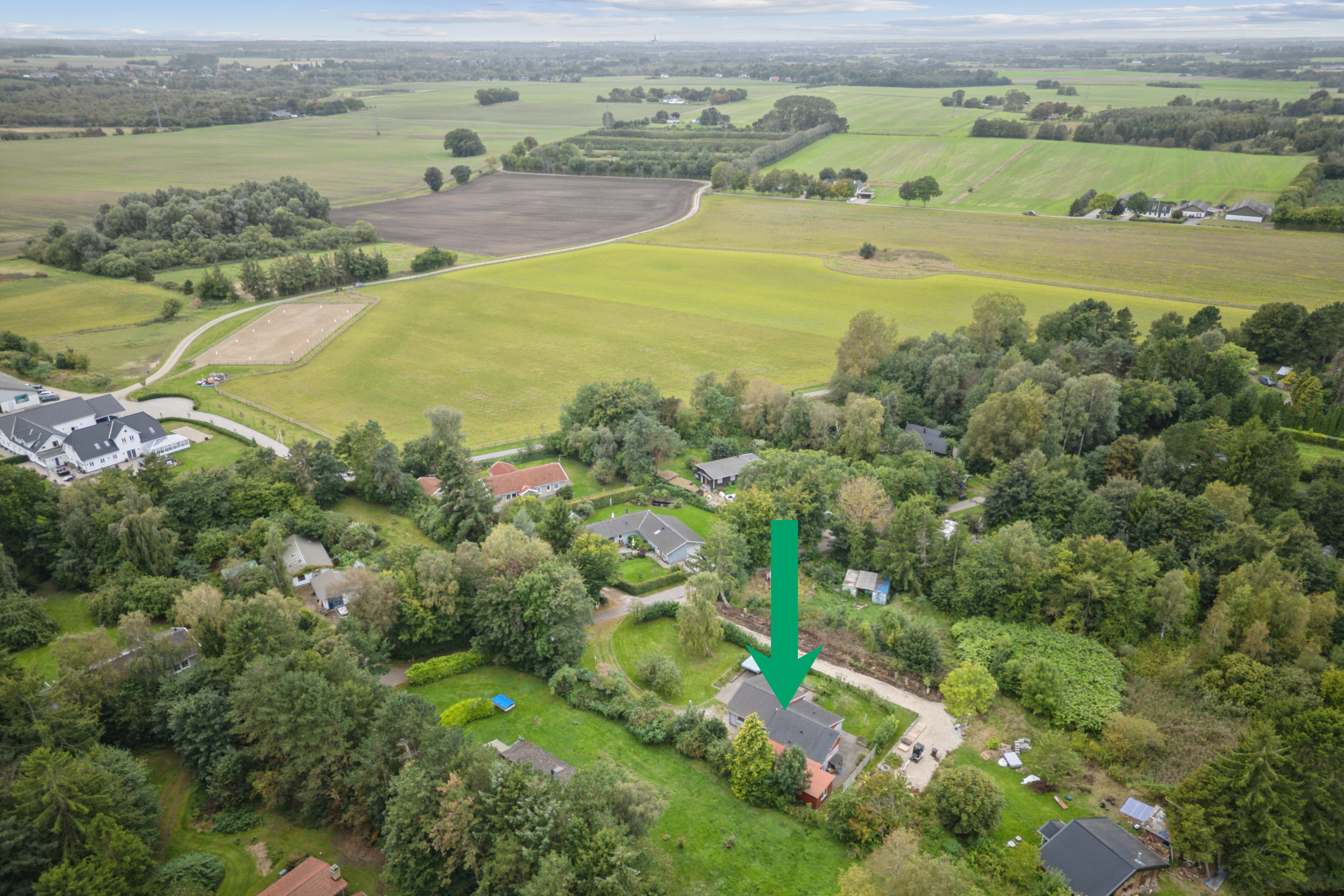 Fremhævet luftfoto billede i fuldskærmstilstand. Billede af Åtoften 17B, Sengeløse, 2630 Taastrup