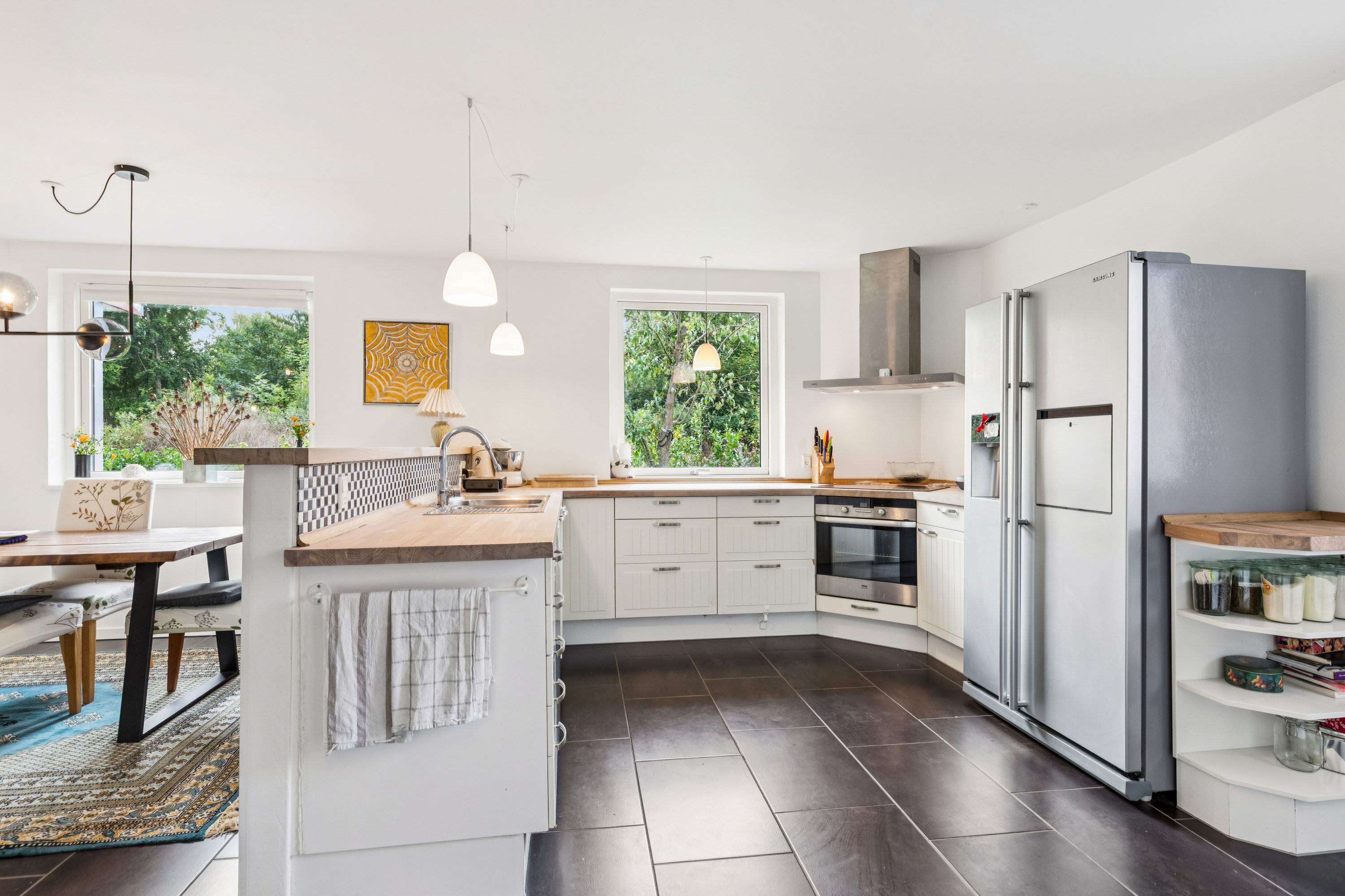 Fremhævet køkken billede i fuldskærmstilstand. Billede af Åtoften 17B, Sengeløse, 2630 Taastrup