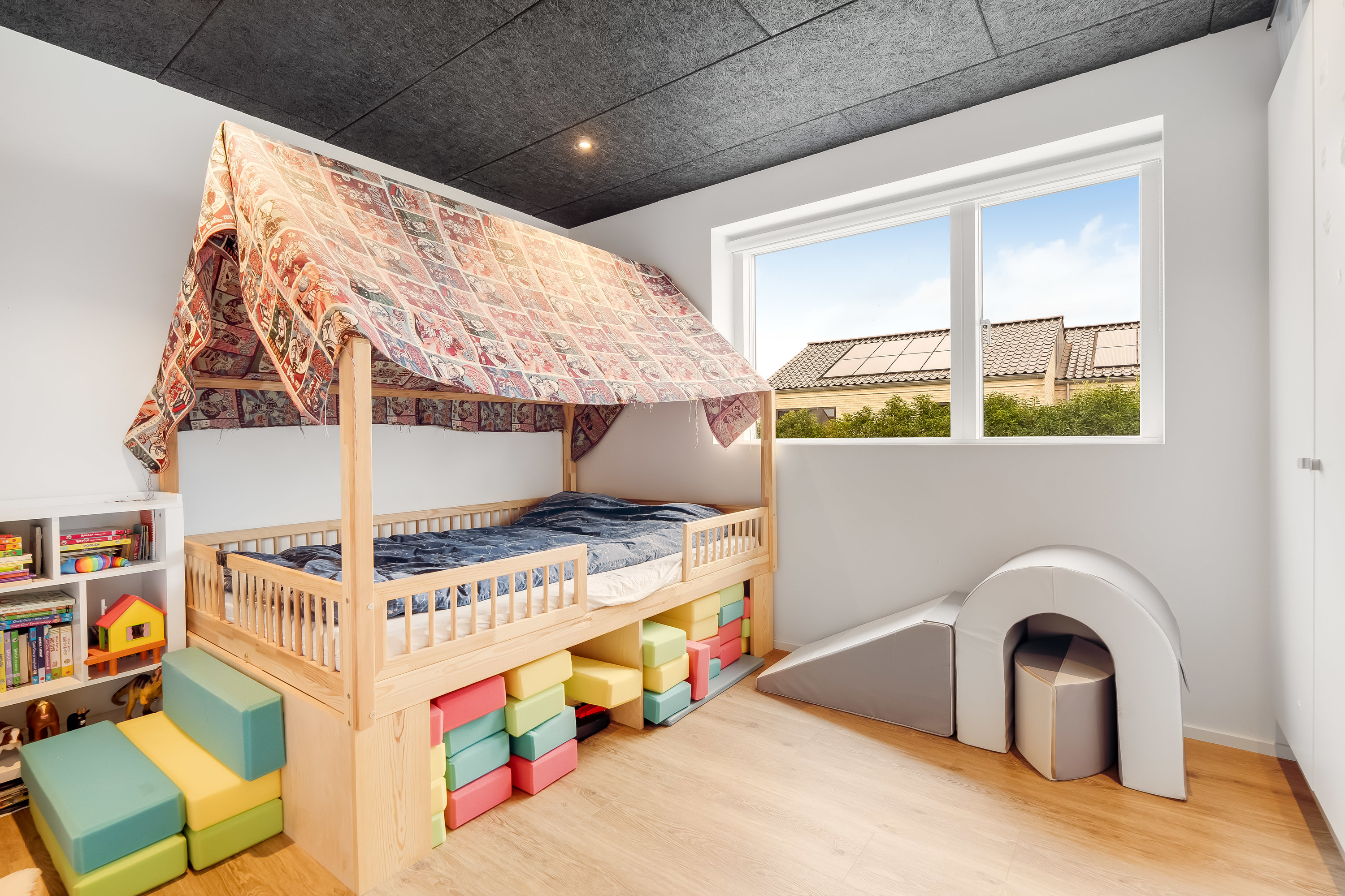 Fremhævet soveværelse billede i fuldskærmstilstand. Billede af Cirkelbuen 26, 3400 Hillerød