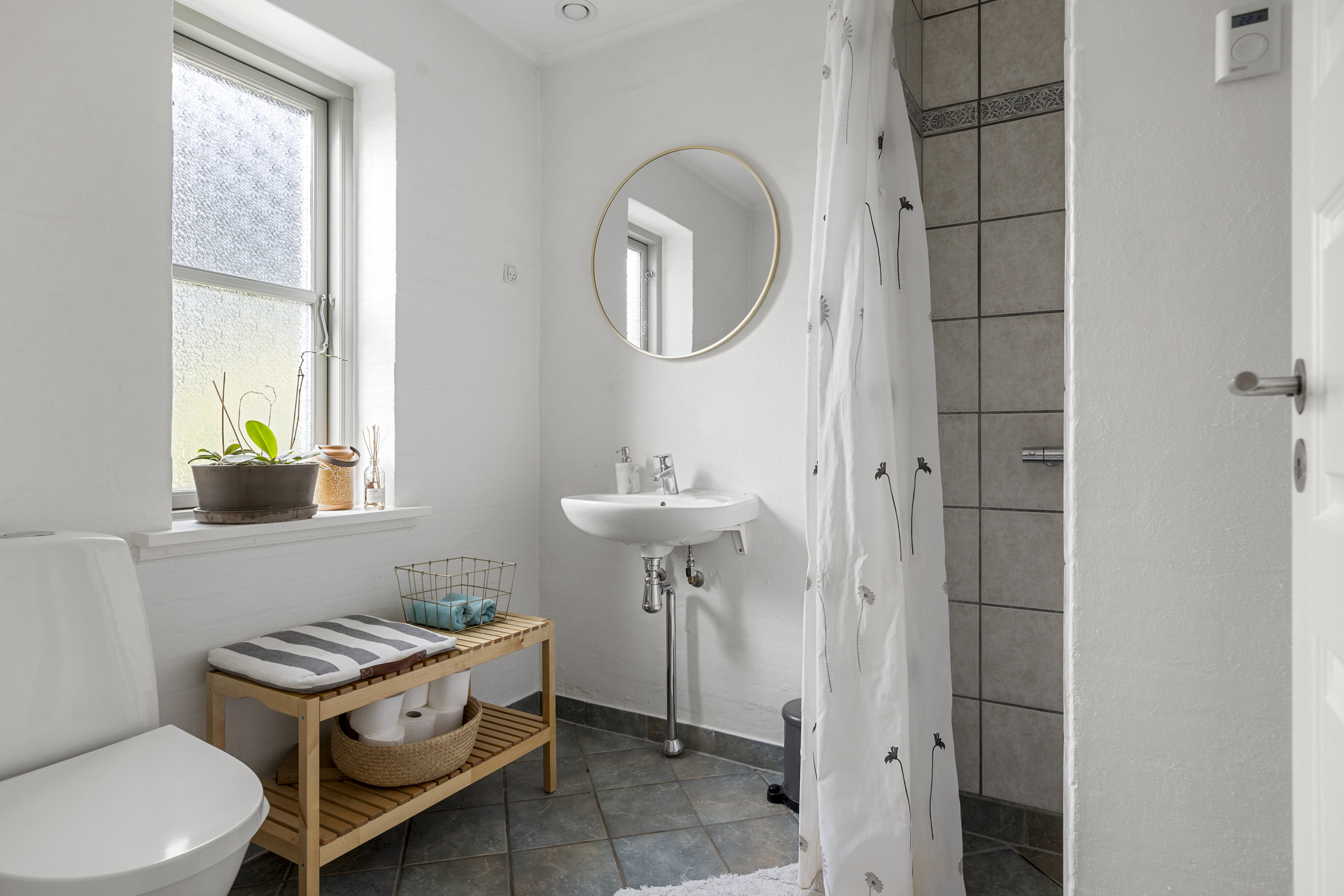 Fremhævet badeværelse billede i fuldskærmstilstand. Billede af Bredholmsvej 6, 4180 Sorø