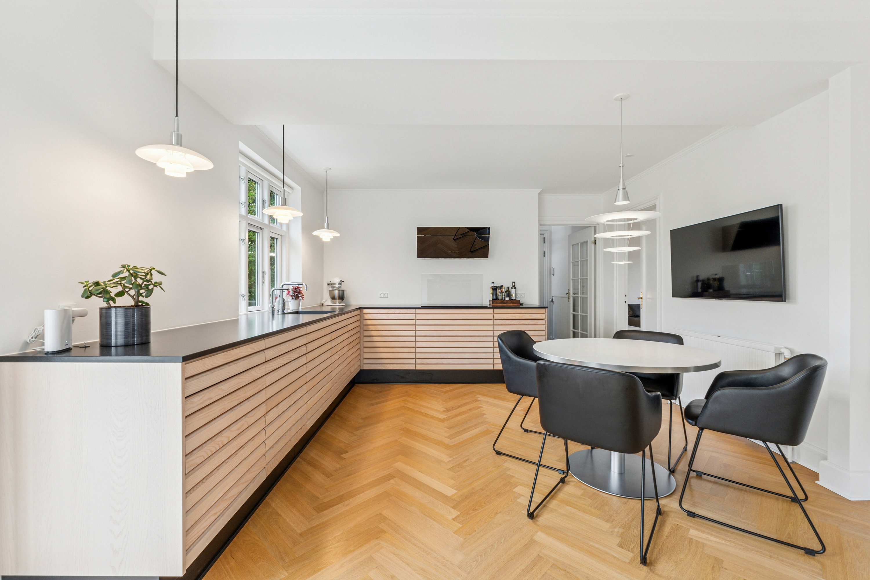 Fremhævet køkken billede i fuldskærmstilstand. Billede af Rønningevej 6, 5550 Langeskov