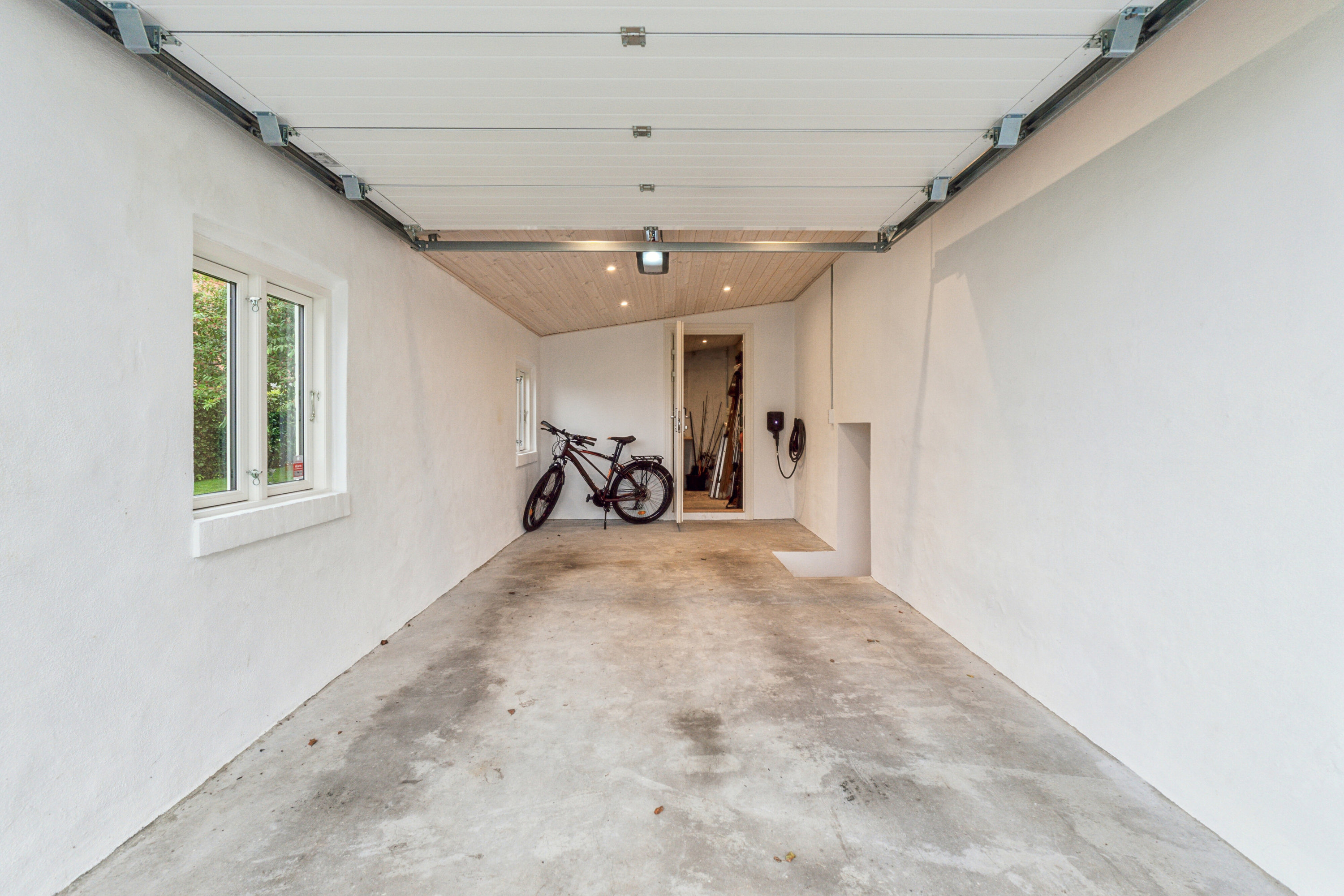 Fremhævet garage billede i fuldskærmstilstand. Billede af Rønningevej 6, 5550 Langeskov