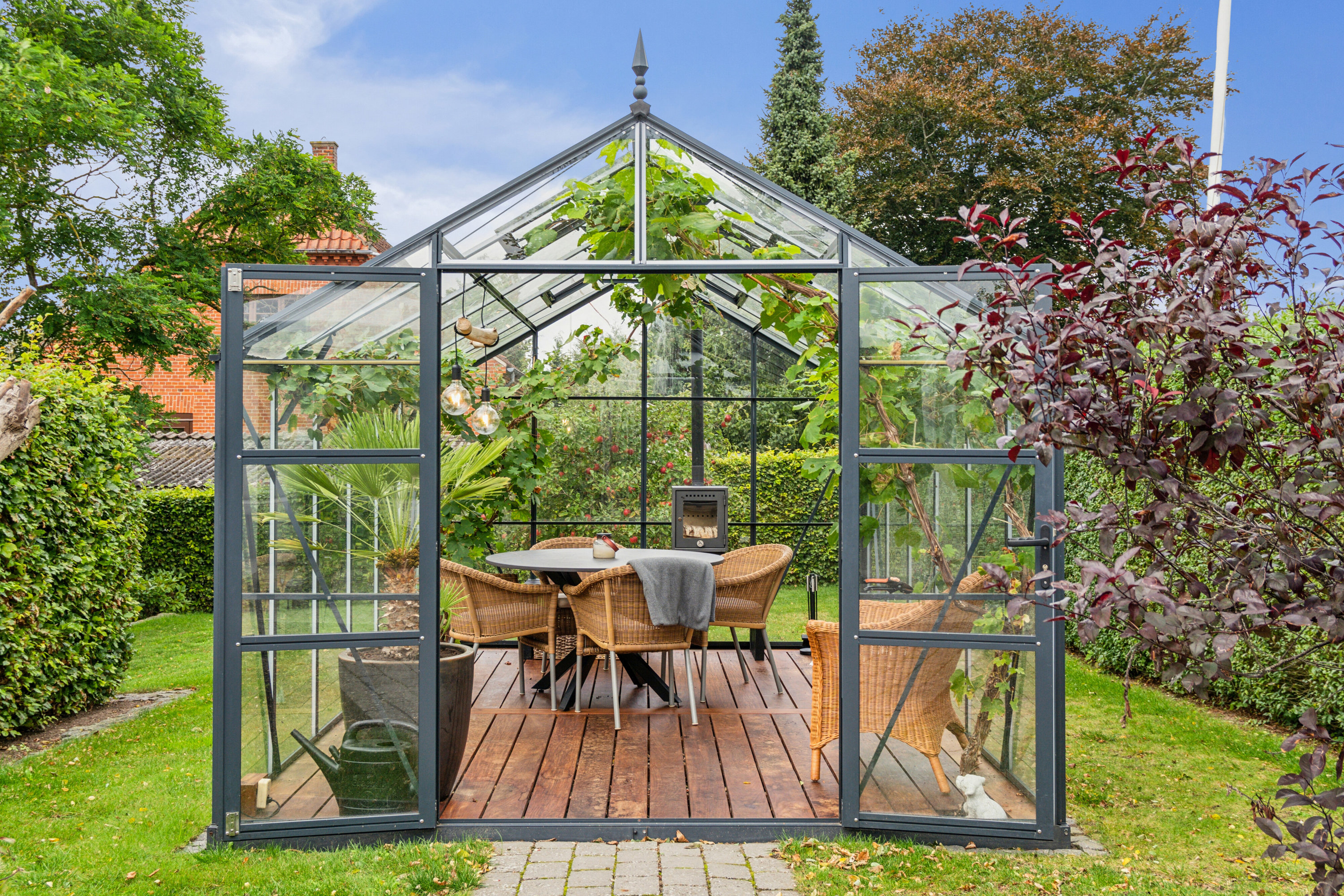 Fremhævet drivhus billede i fuldskærmstilstand. Billede af Rønningevej 6, 5550 Langeskov