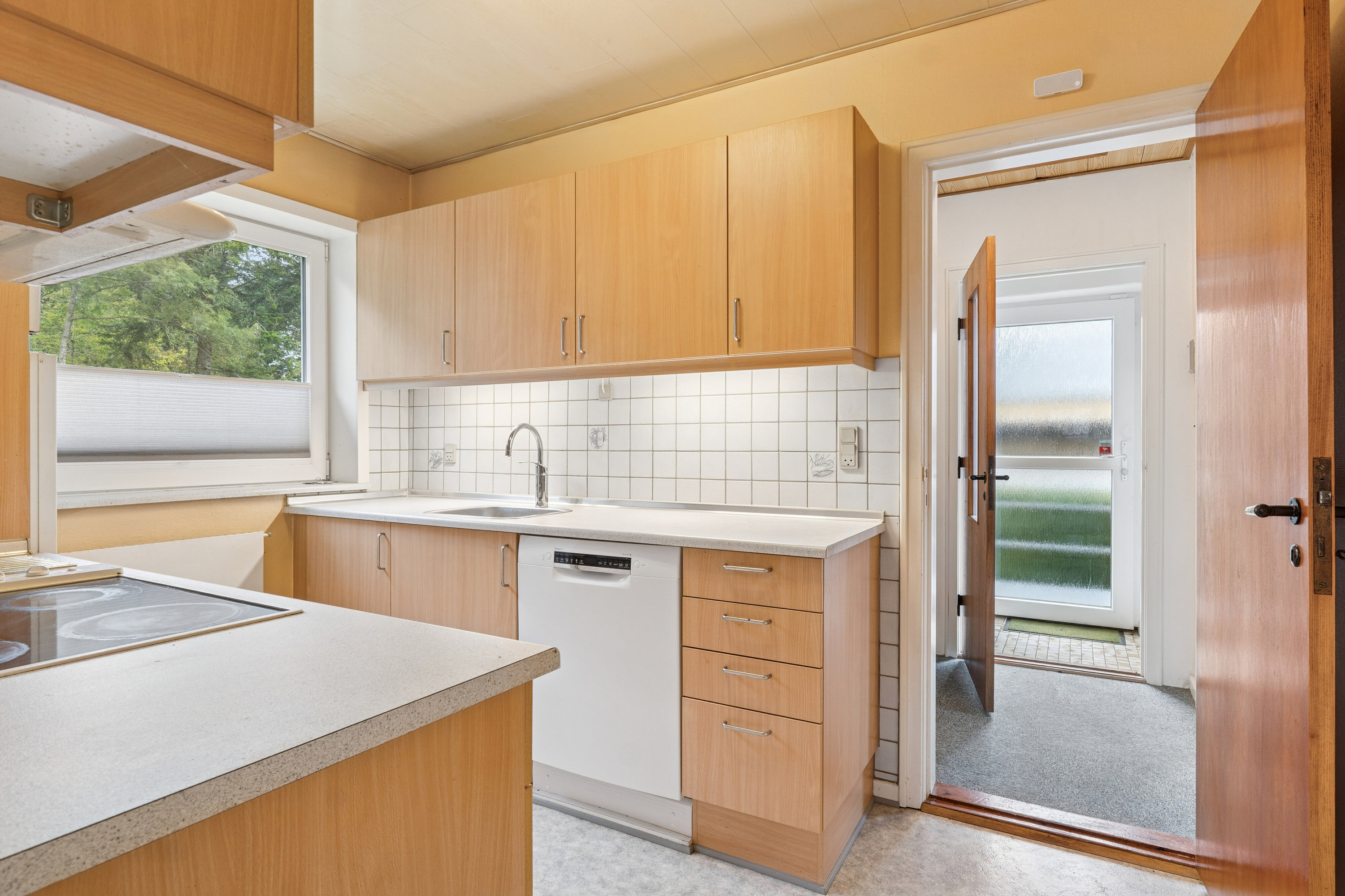 Fremhævet køkken billede i fuldskærmstilstand. Billede af Halvorsmindevej 9, 9800 Hjørring