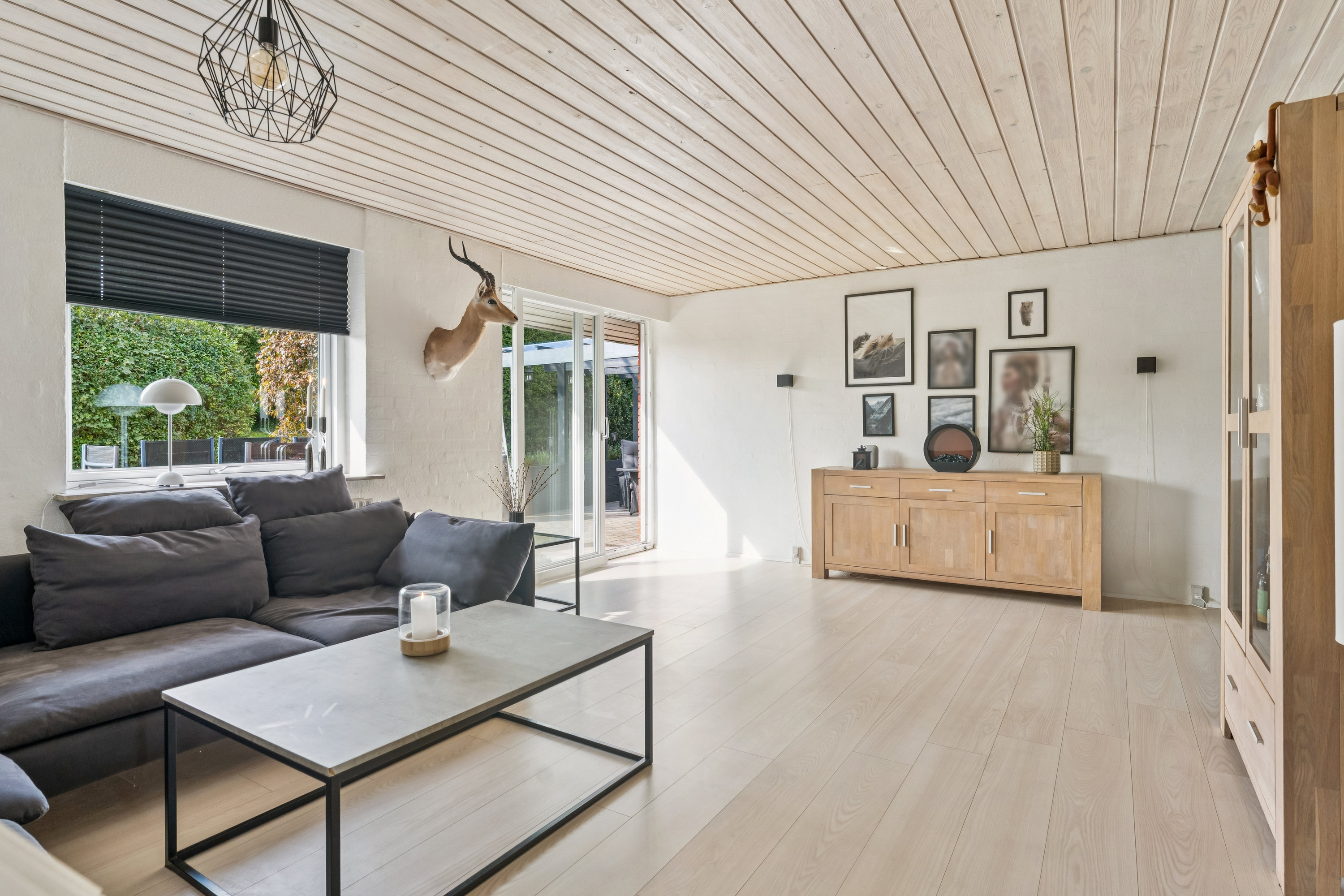 Fremhævet stue billede i fuldskærmstilstand. Billede af Orgelvej 22, 8940 Randers SV