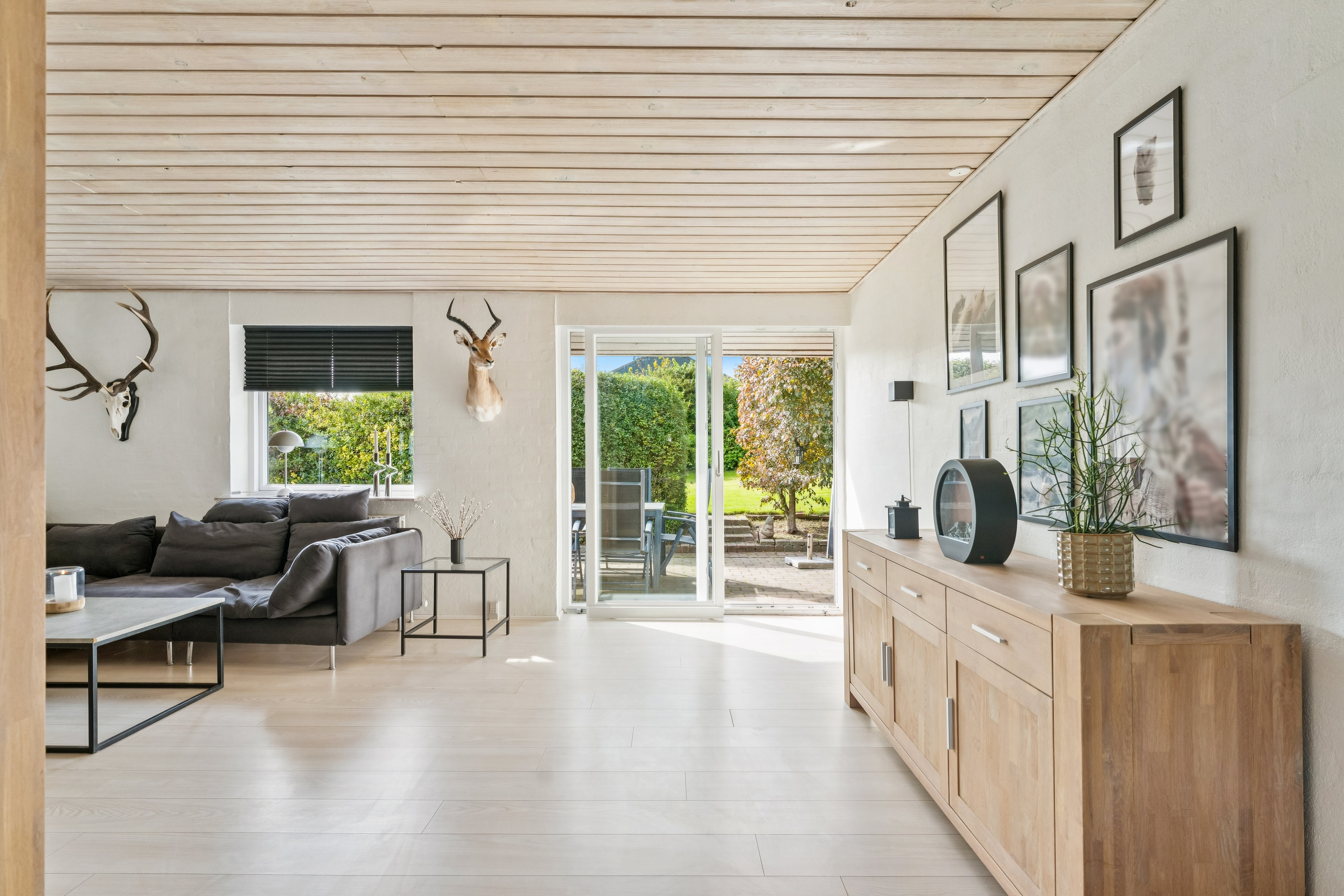 Fremhævet stue billede i fuldskærmstilstand. Billede af Orgelvej 22, 8940 Randers SV