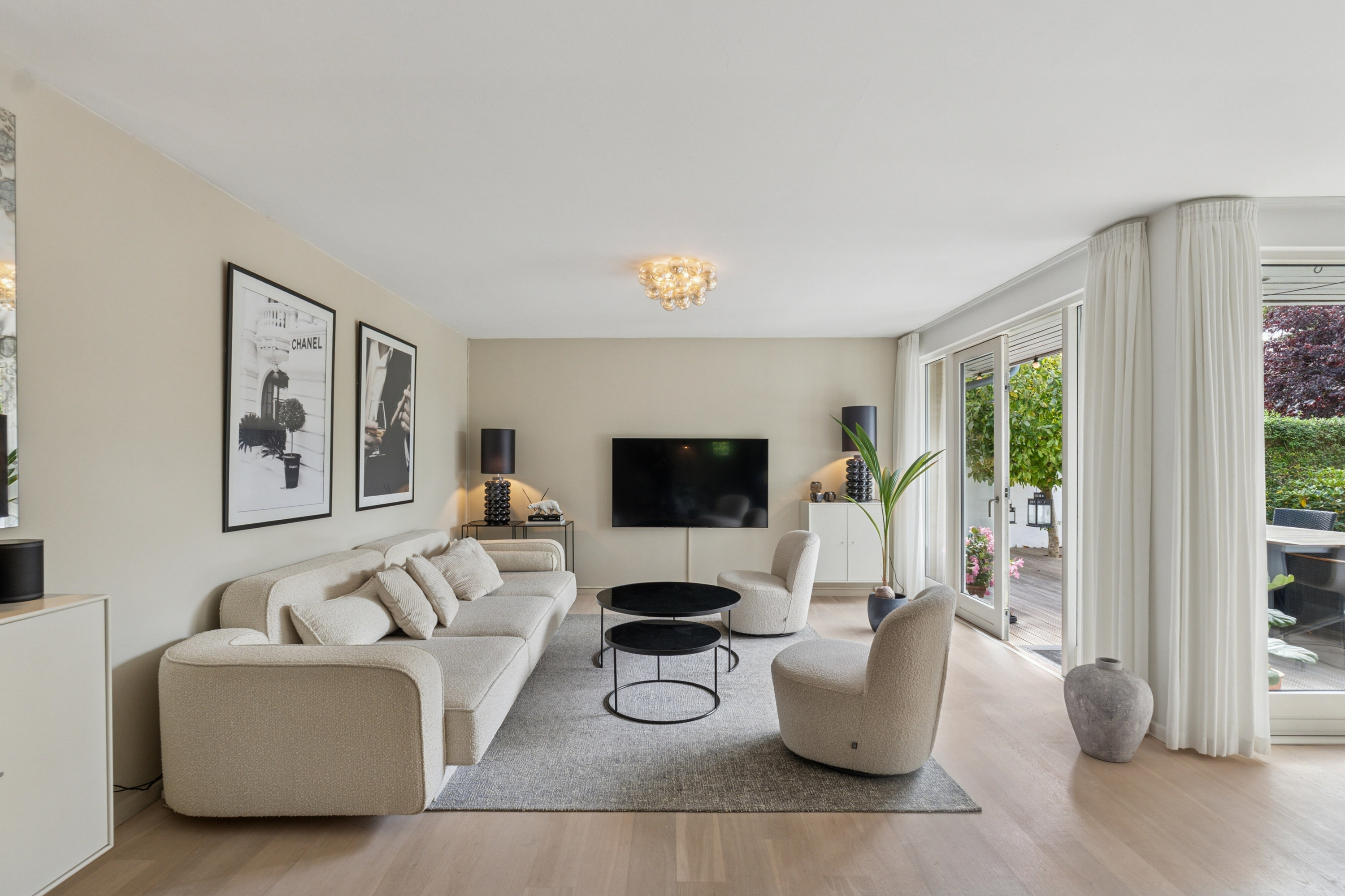 Miniaturebillede 1: stue. Billede af Stavnsbjergvej 16, 2650 Hvidovre