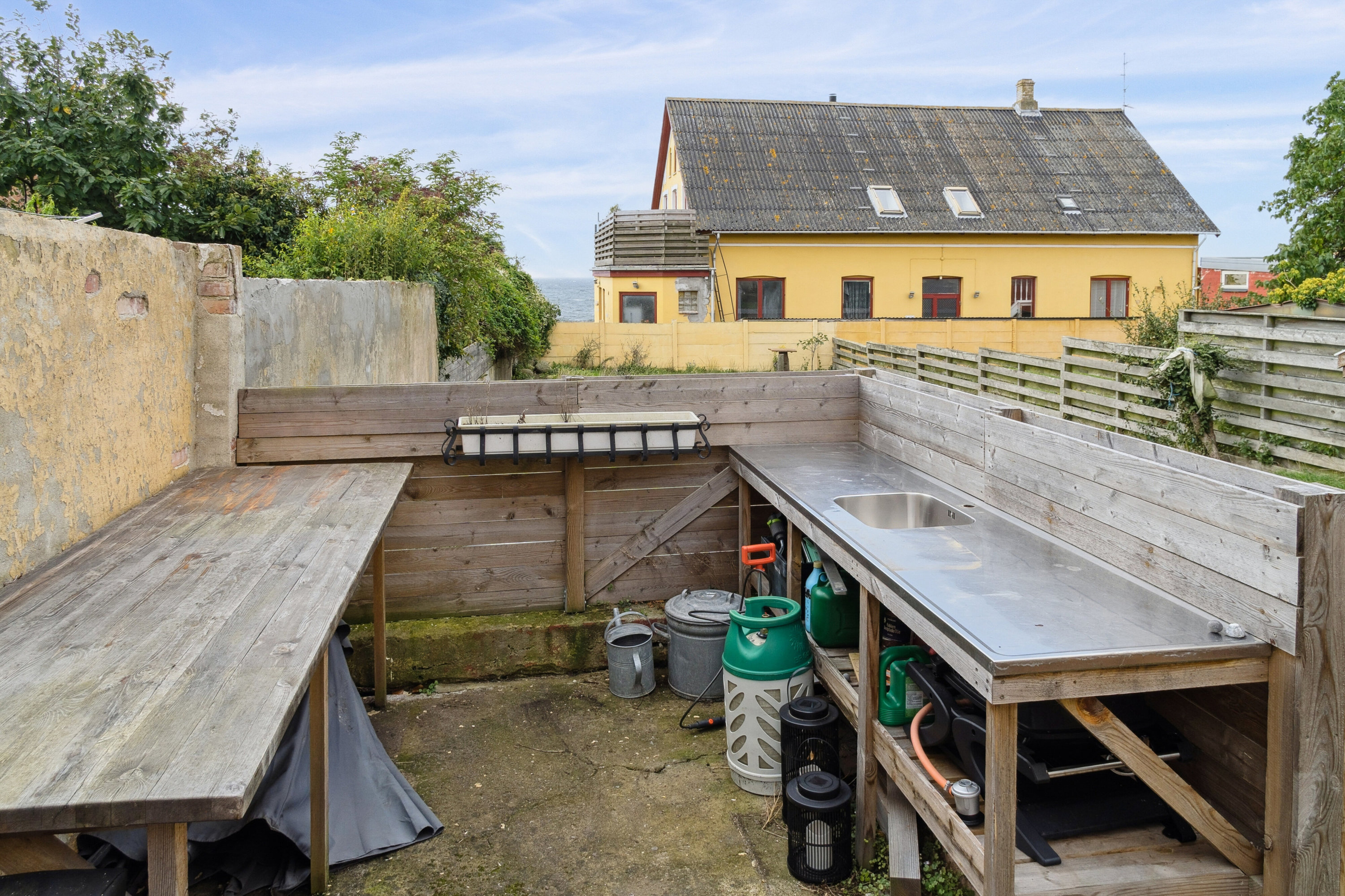 Fremhævet terrasse billede i fuldskærmstilstand. Billede af Vestergade 47, 3790 Hasle