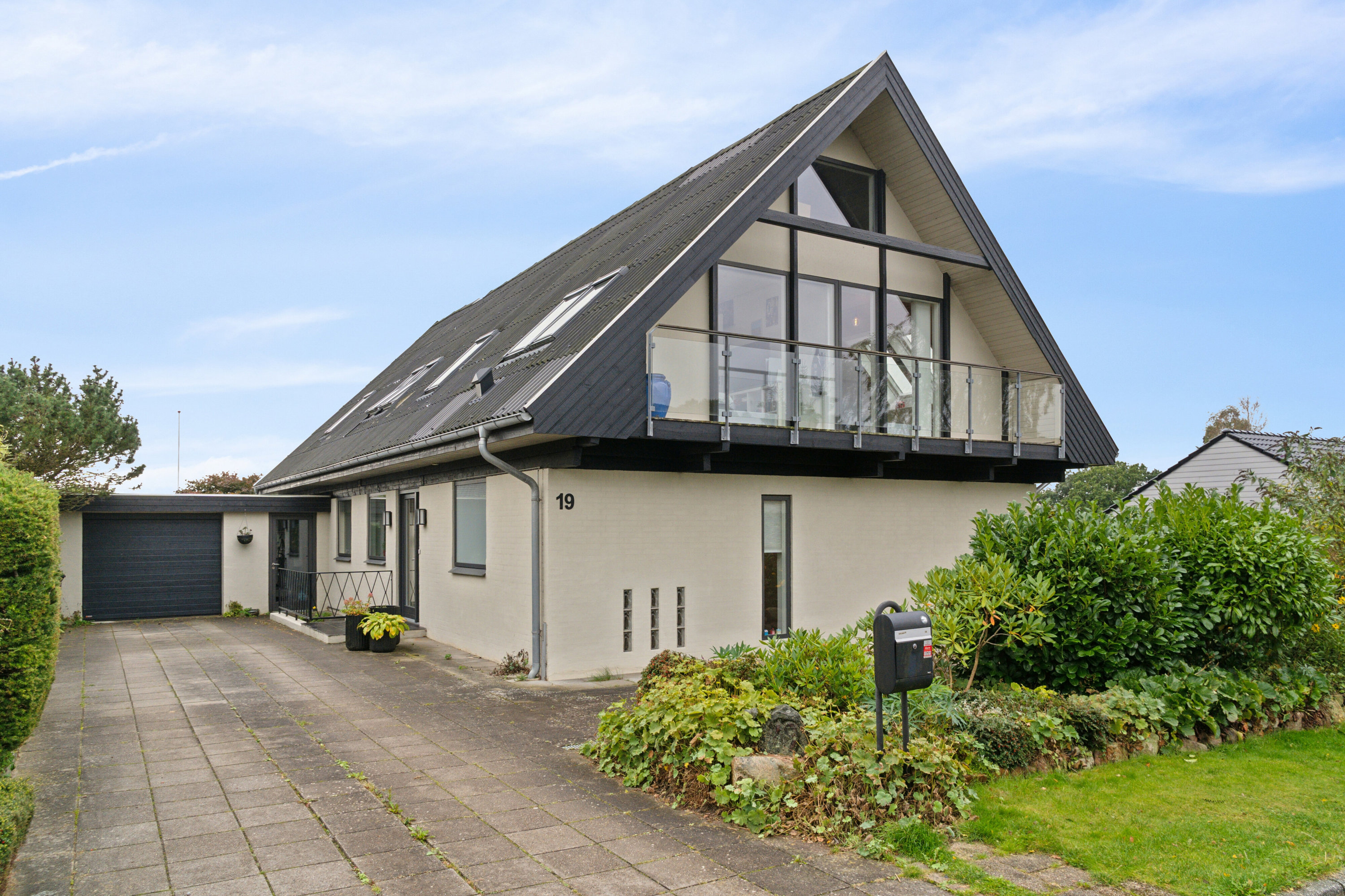 Fremhævet set fra vejen billede i fuldskærmstilstand. Billede af Sagasvej 19, 8600 Silkeborg