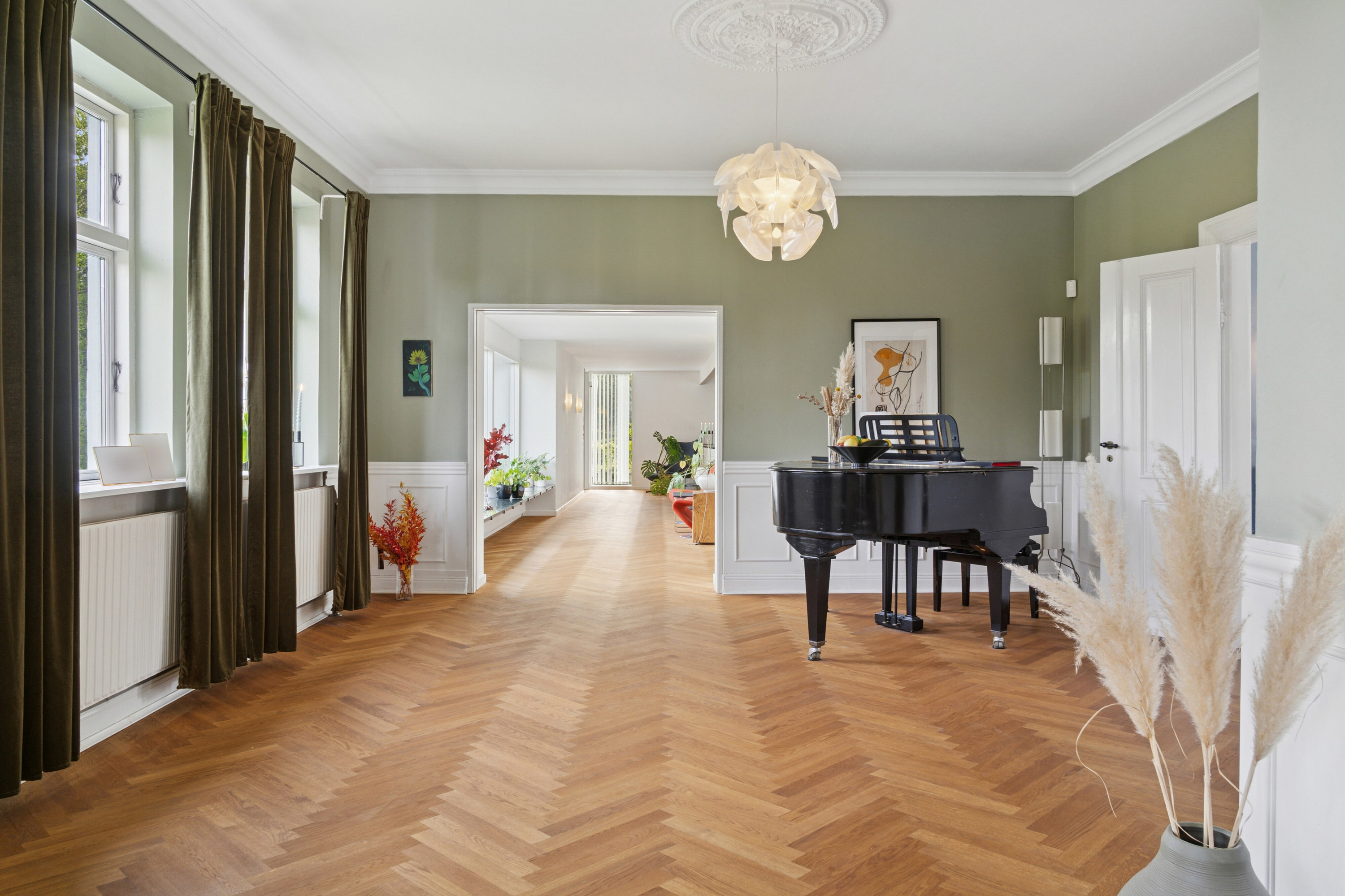 Fremhævet stue billede i fuldskærmstilstand. Billede af Ildervej 18B, 8270 Højbjerg