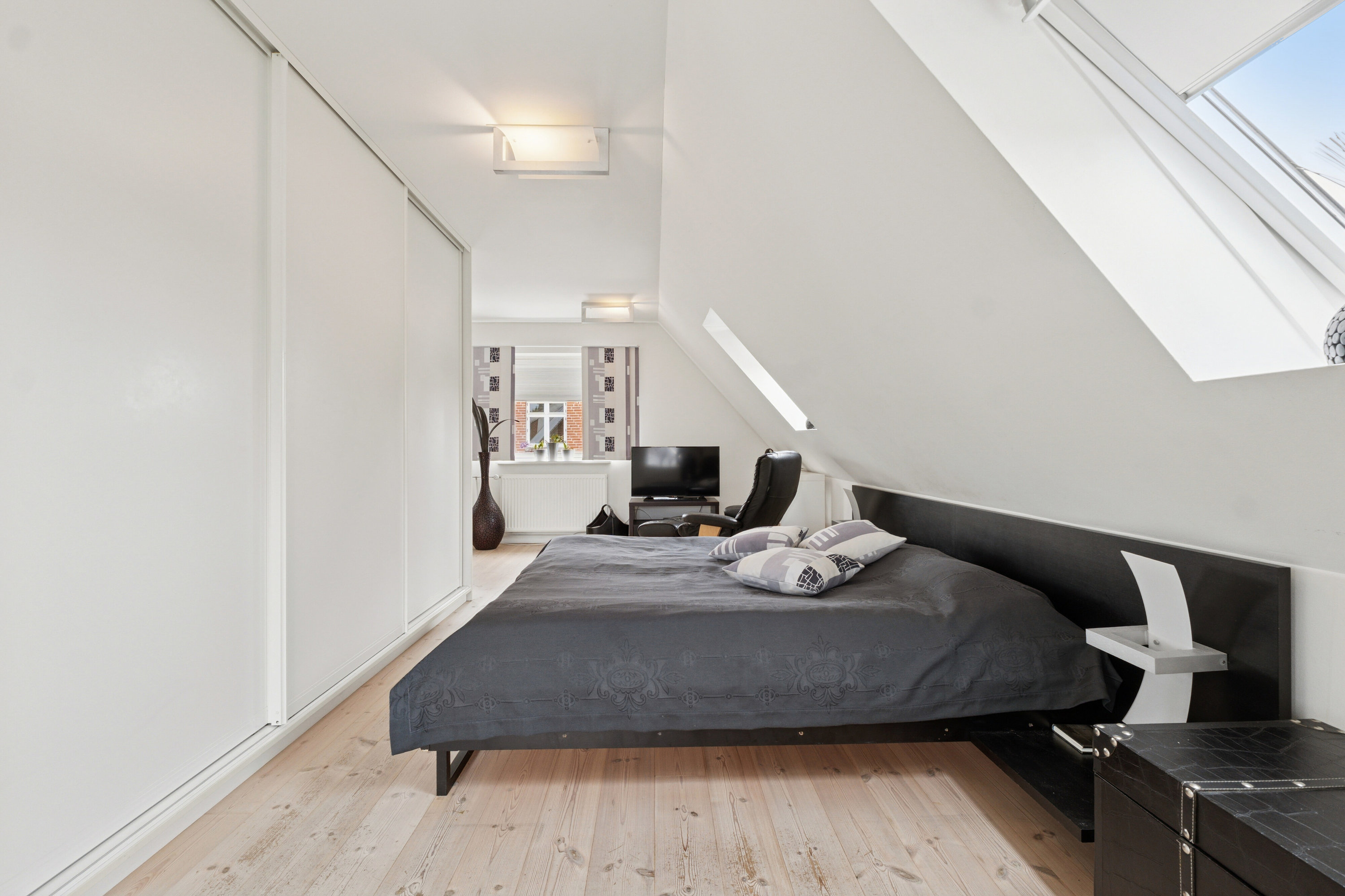 Fremhævet værelse billede i fuldskærmstilstand. Billede af Bernstorffsvej 23, 8260 Viby J