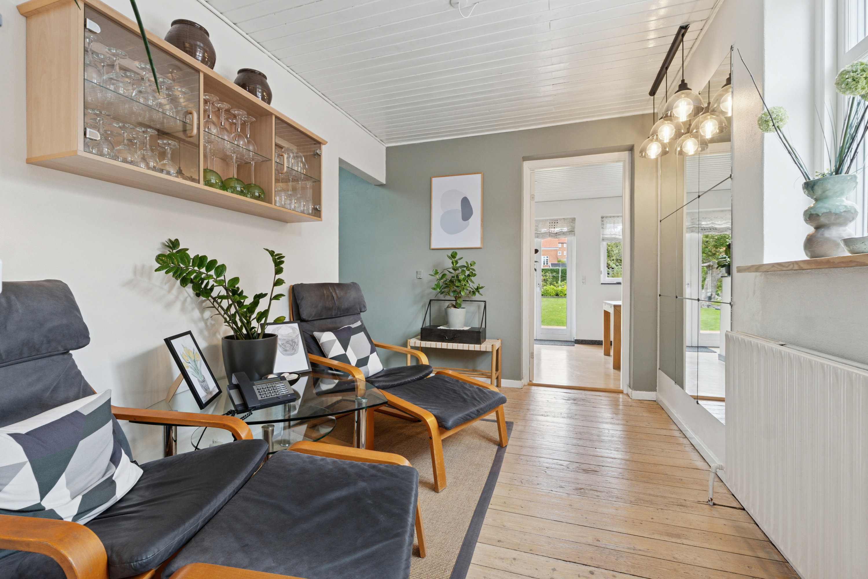 Fremhævet stue billede i fuldskærmstilstand. Billede af Bernstorffsvej 23, 8260 Viby J