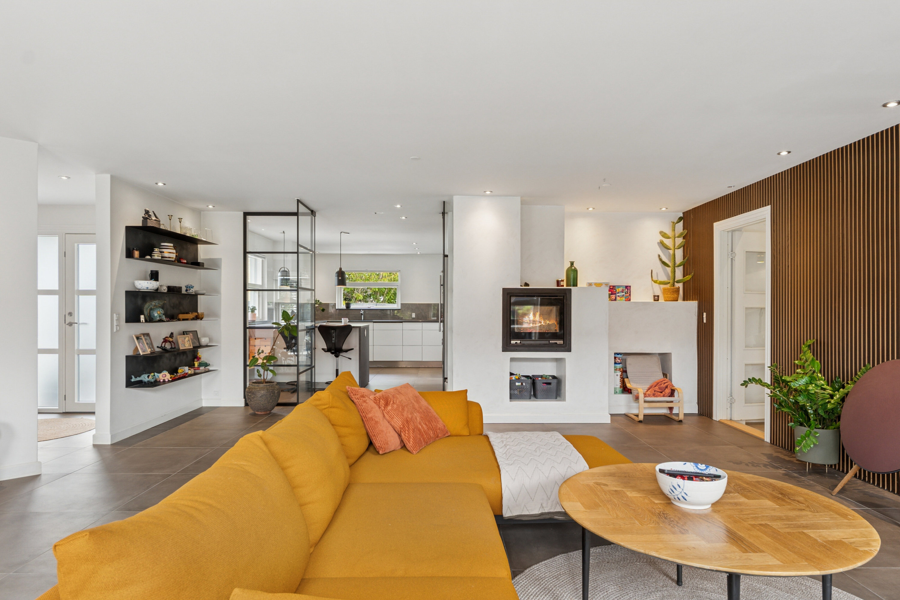 Fremhævet spisestue billede i fuldskærmstilstand. Billede af Egernvænget 16, Korup, 5210 Odense NV