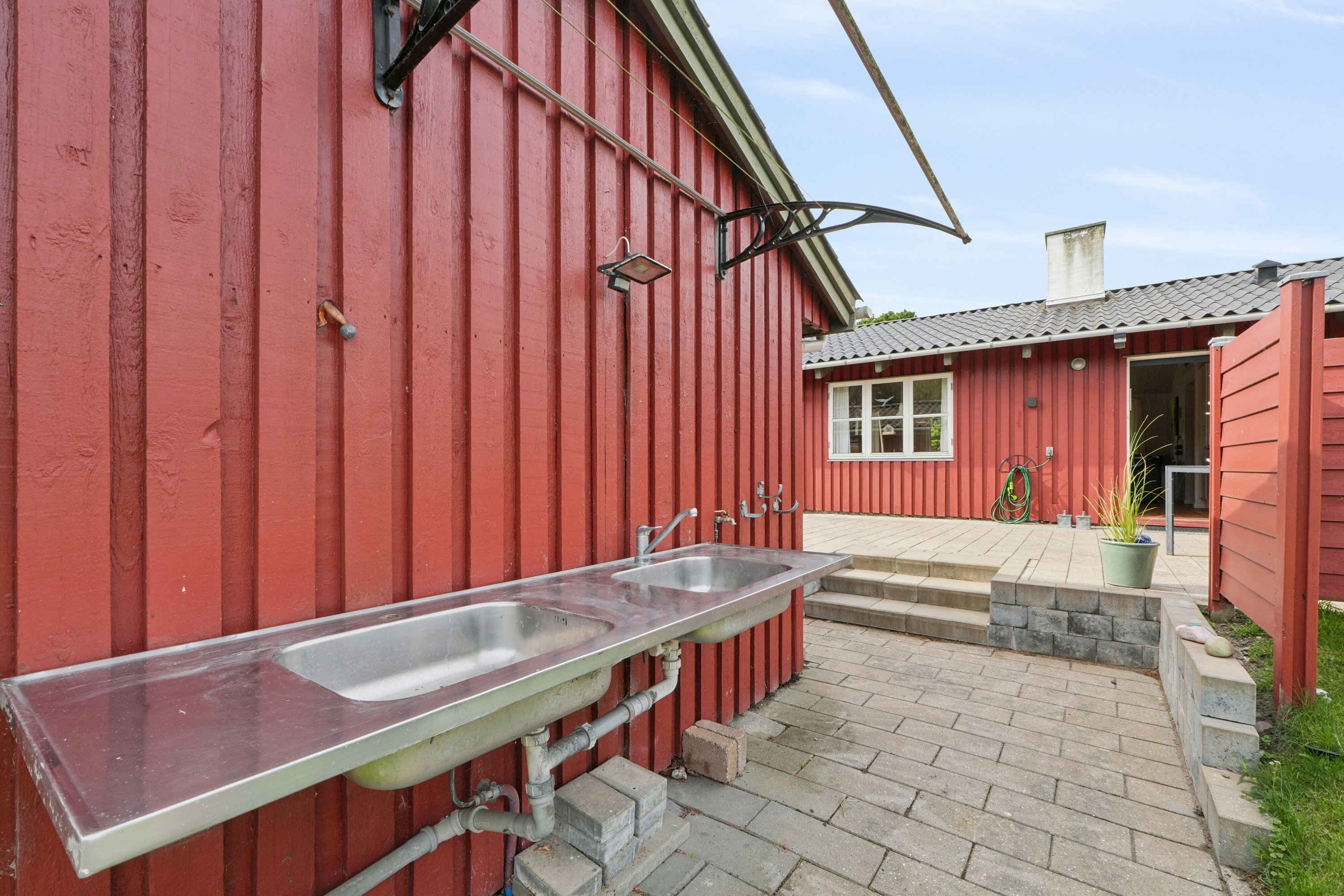 Fremhævet set fra vejen billede i fuldskærmstilstand. Billede af Banken 18, Spodsbj Drej, 5900 Rudkøbing