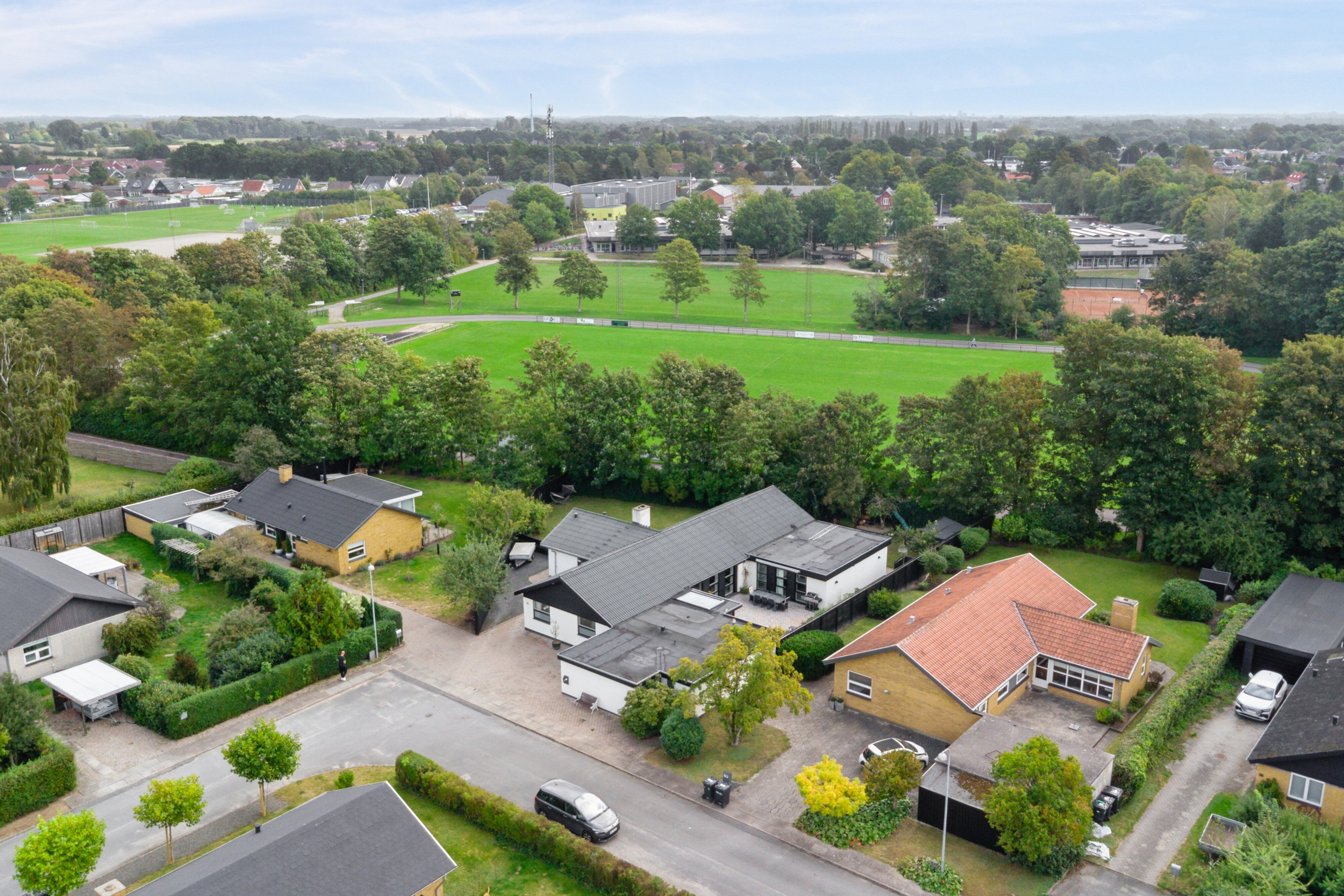 Fremhævet luftfoto billede i fuldskærmstilstand. Billede af Egernvænget 16, Korup, 5210 Odense NV