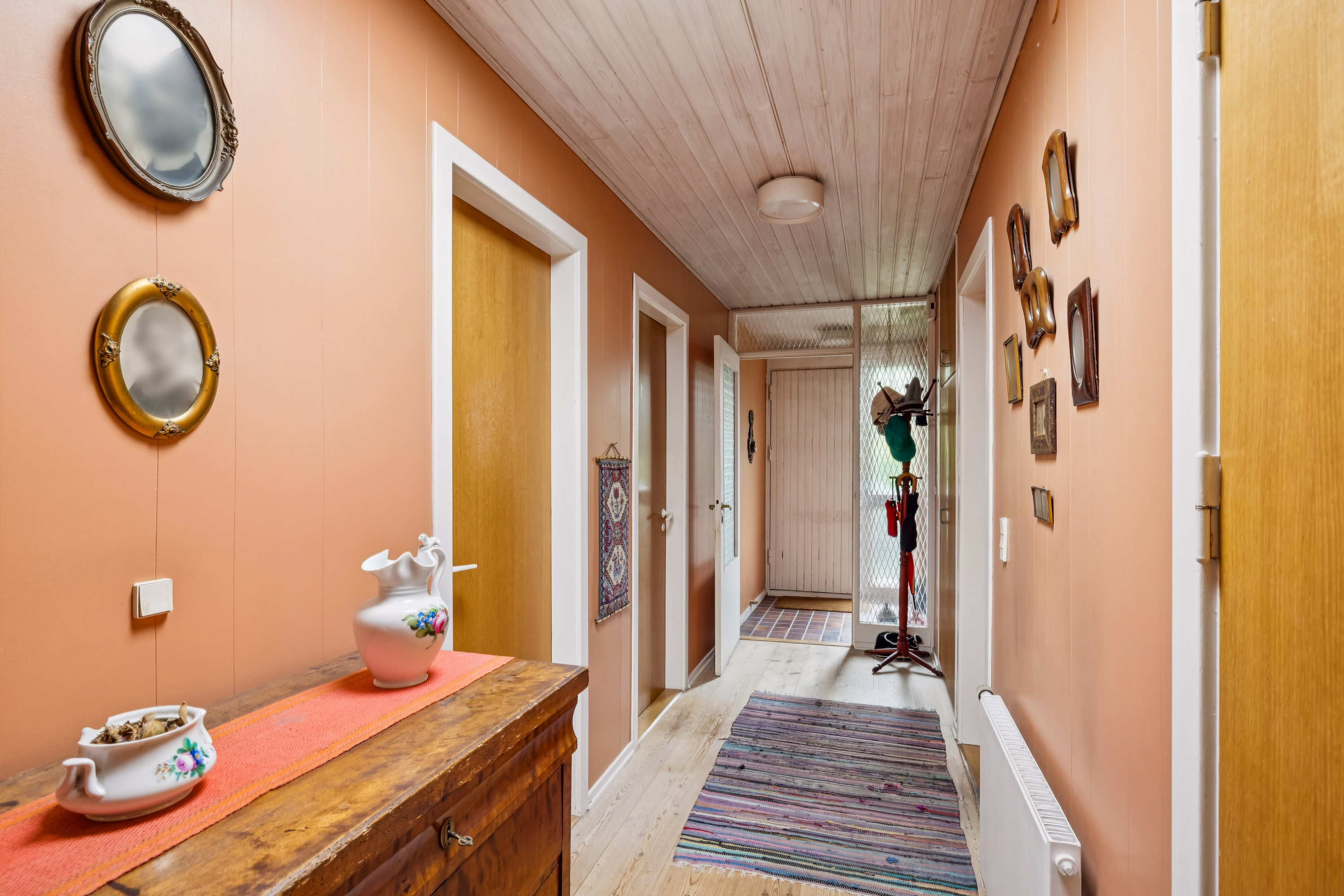 Fremhævet entré billede i fuldskærmstilstand. Billede af Skovvangen 4, 8500 Grenaa