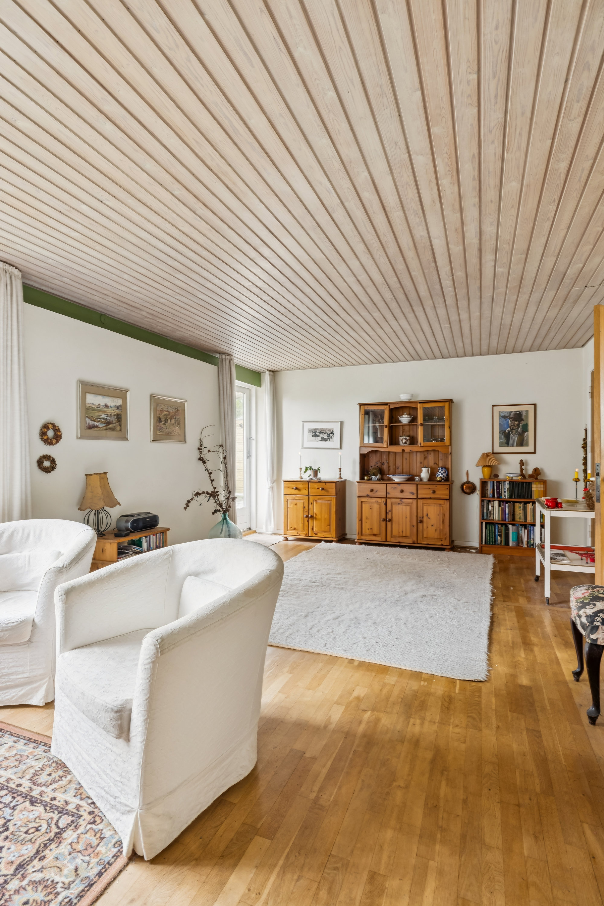 Fremhævet stue billede i fuldskærmstilstand. Billede af Skovvangen 4, 8500 Grenaa