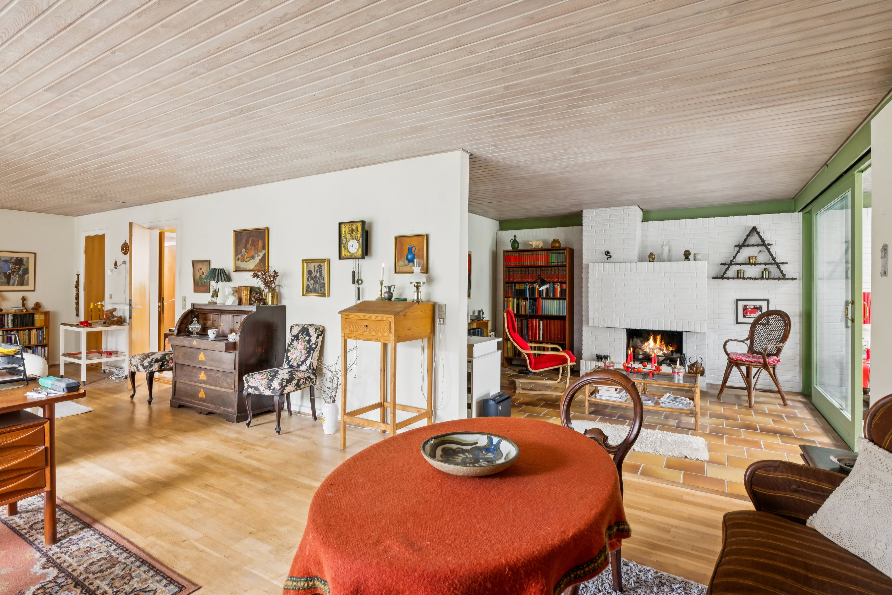 Fremhævet stue billede i fuldskærmstilstand. Billede af Skovvangen 4, 8500 Grenaa